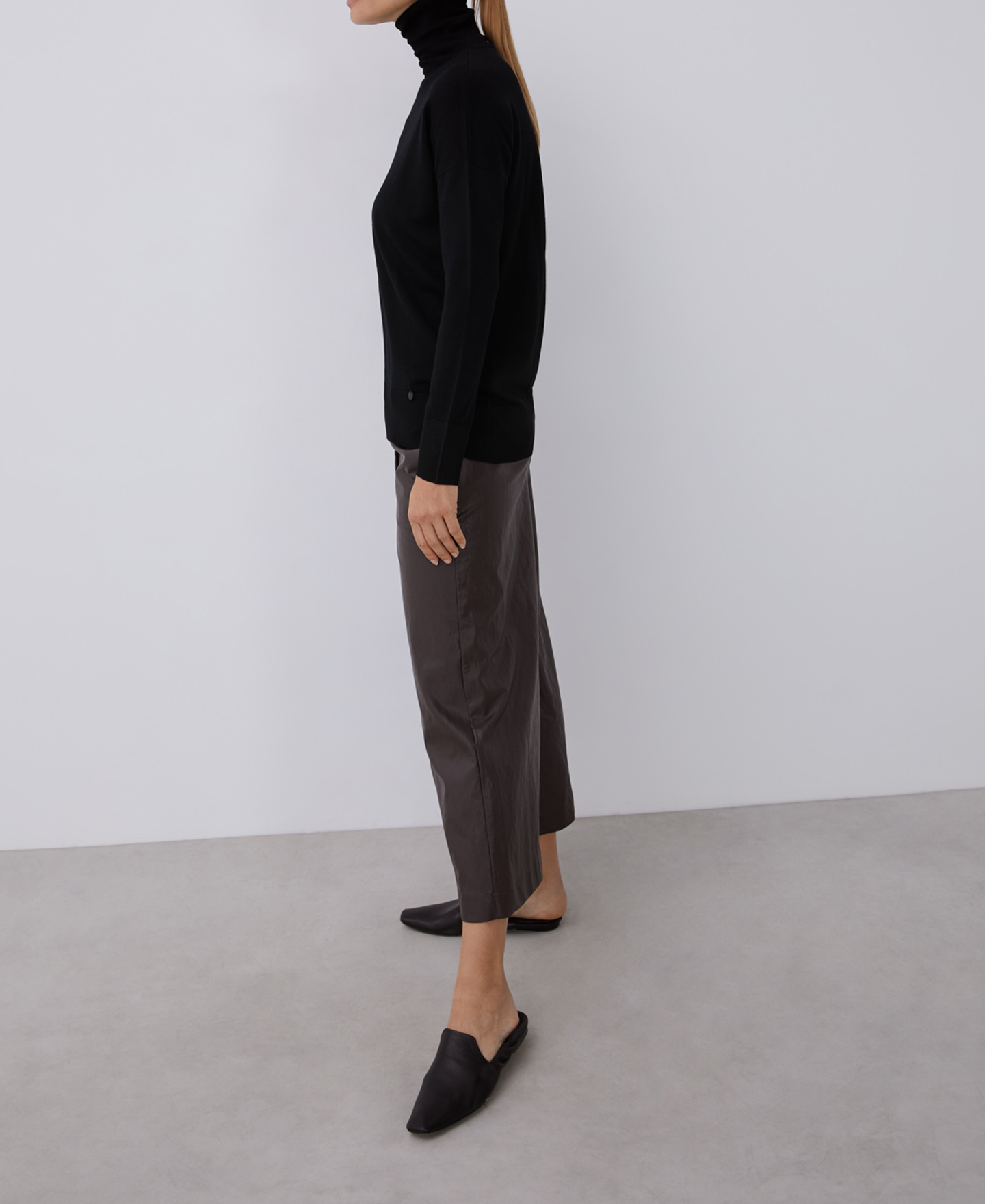 Jersey cuello vuelto en merino image number 3