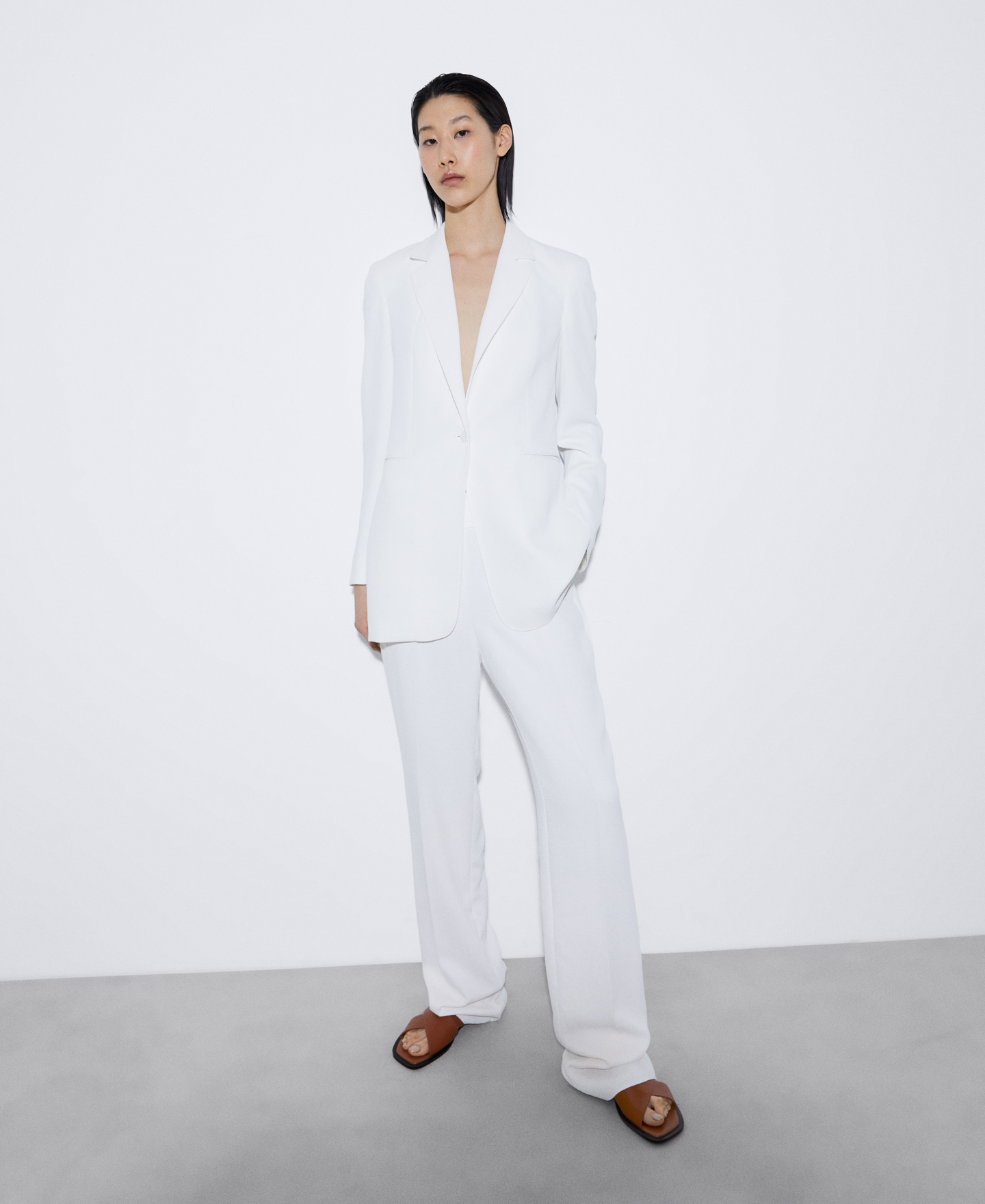 Straight high-waist trousers image number 1