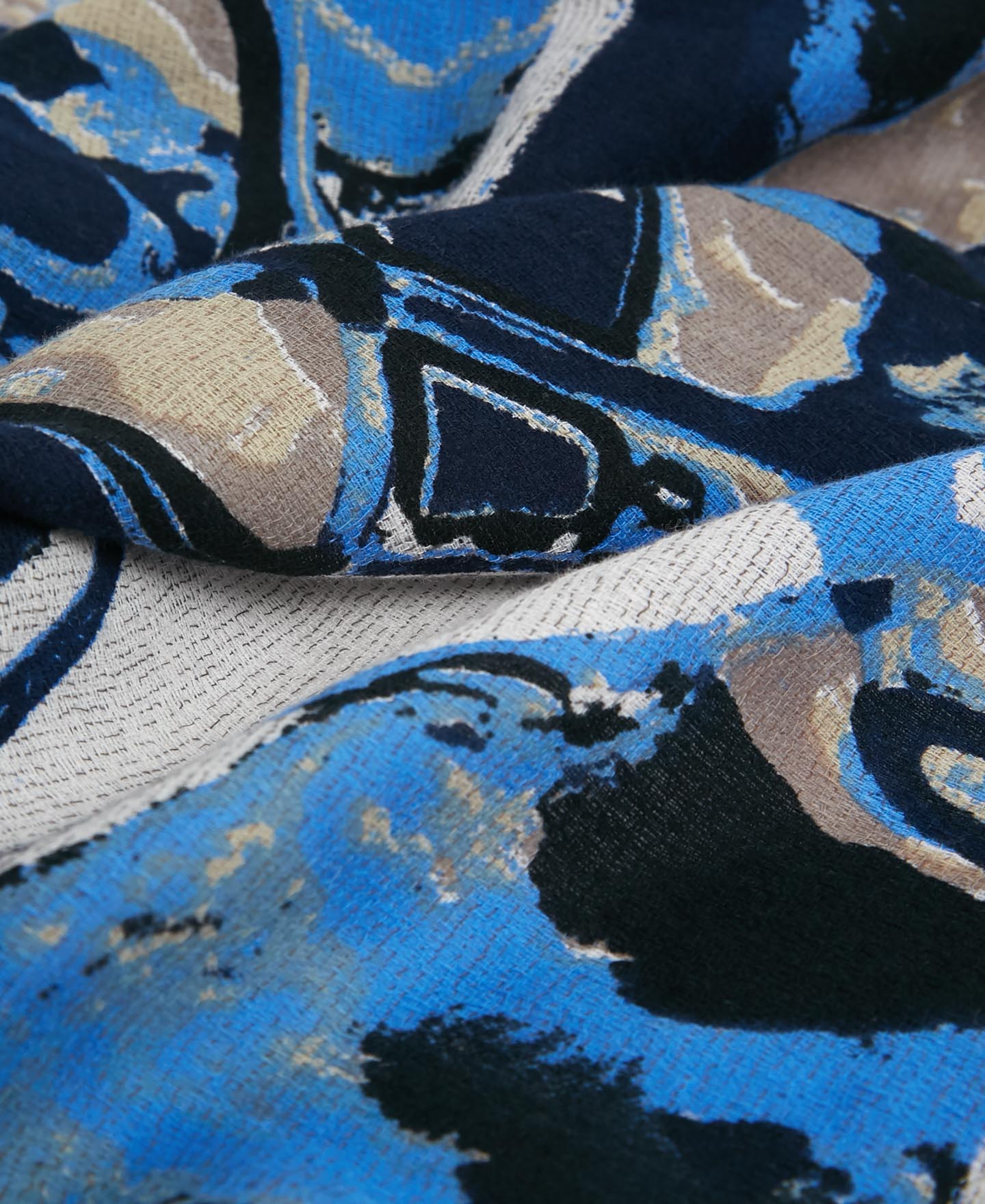 Asymmetrical printed shawl in modal image number 2