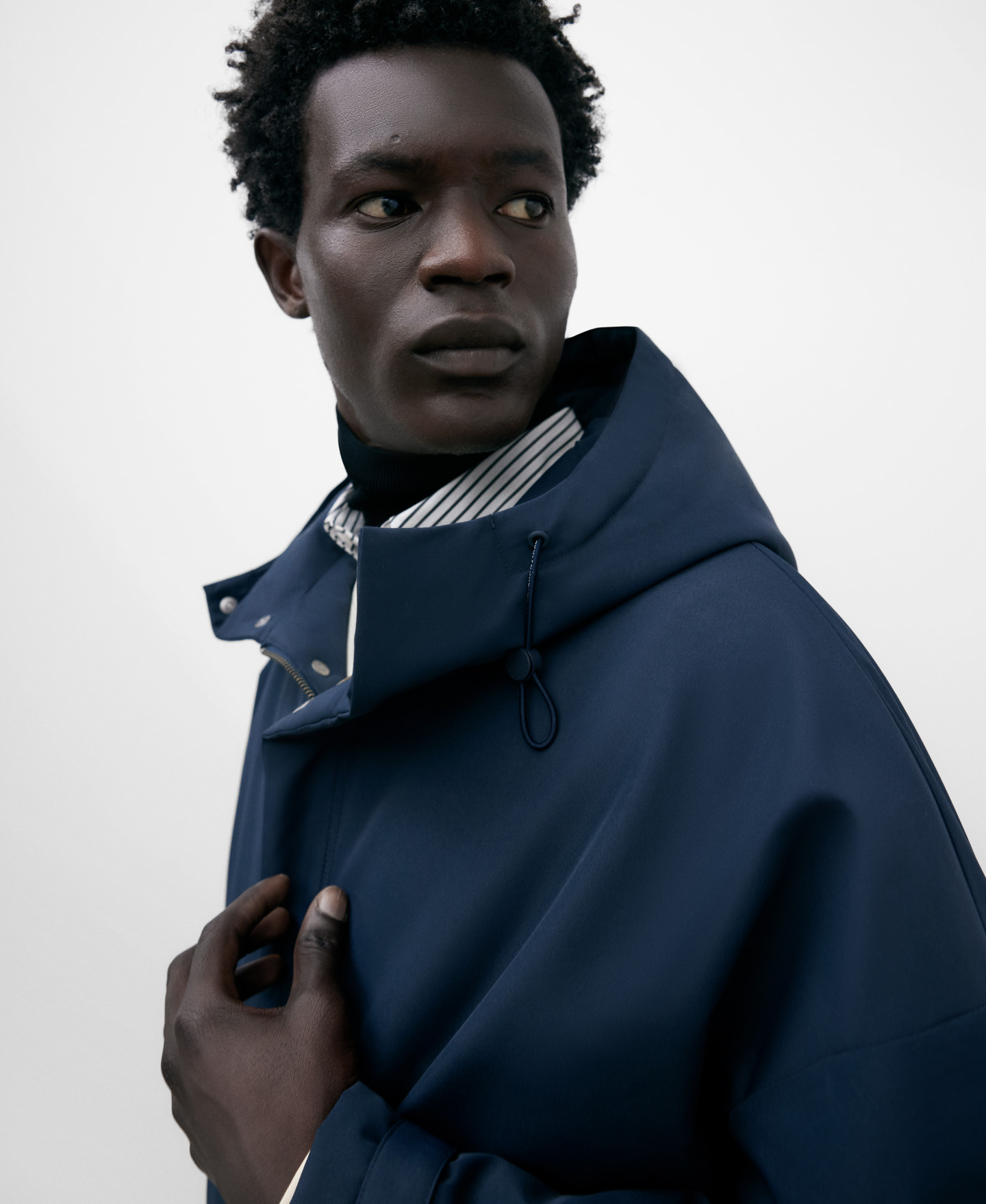 Parka bleue molletonnée à manches raglan image number 3