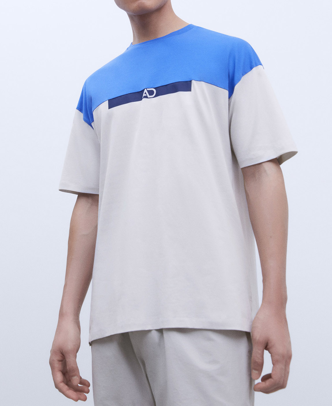 Oversize cotton two-colour T-shirt image number 0