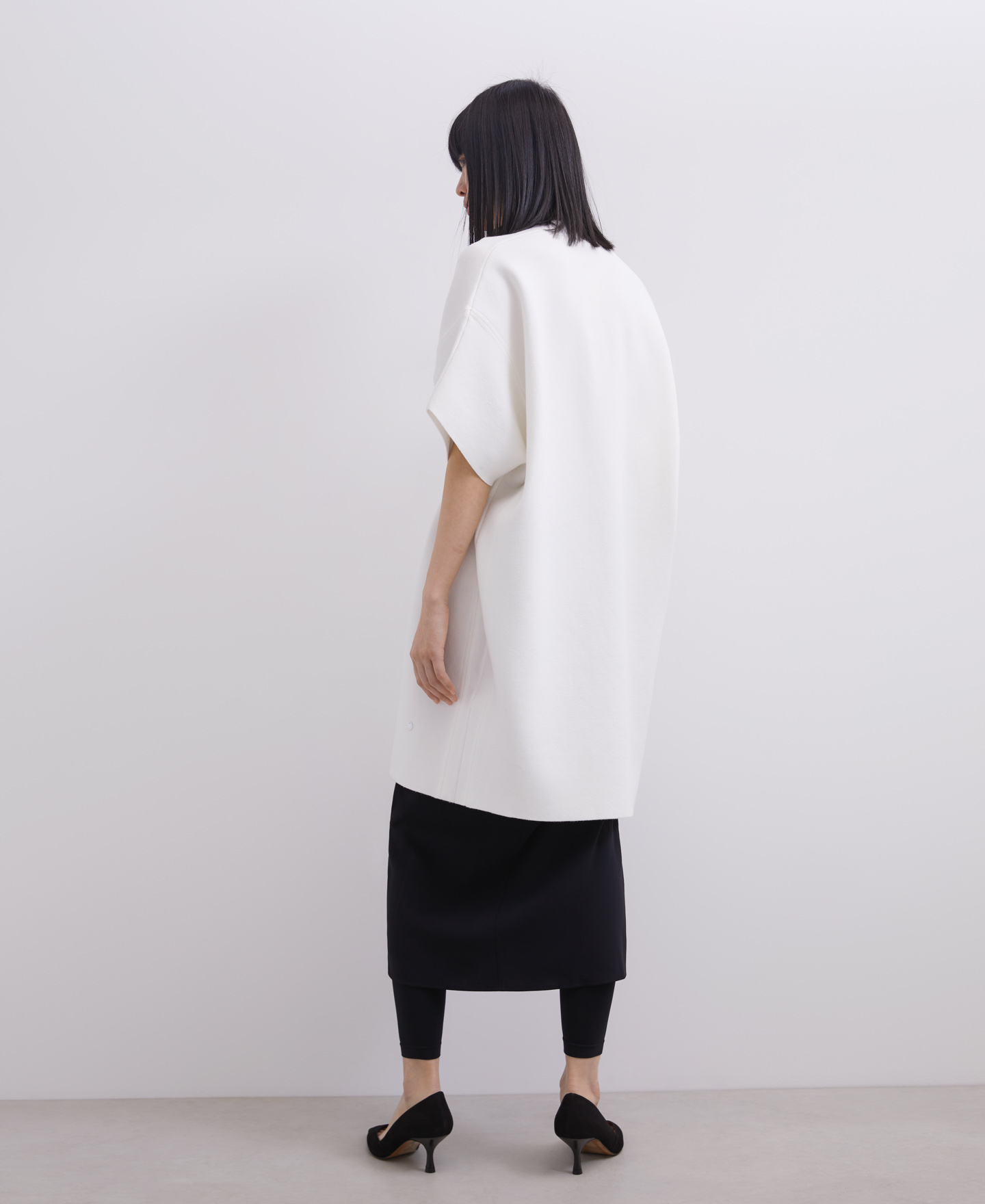 Cerrojillo knit kimono with belt image number 3