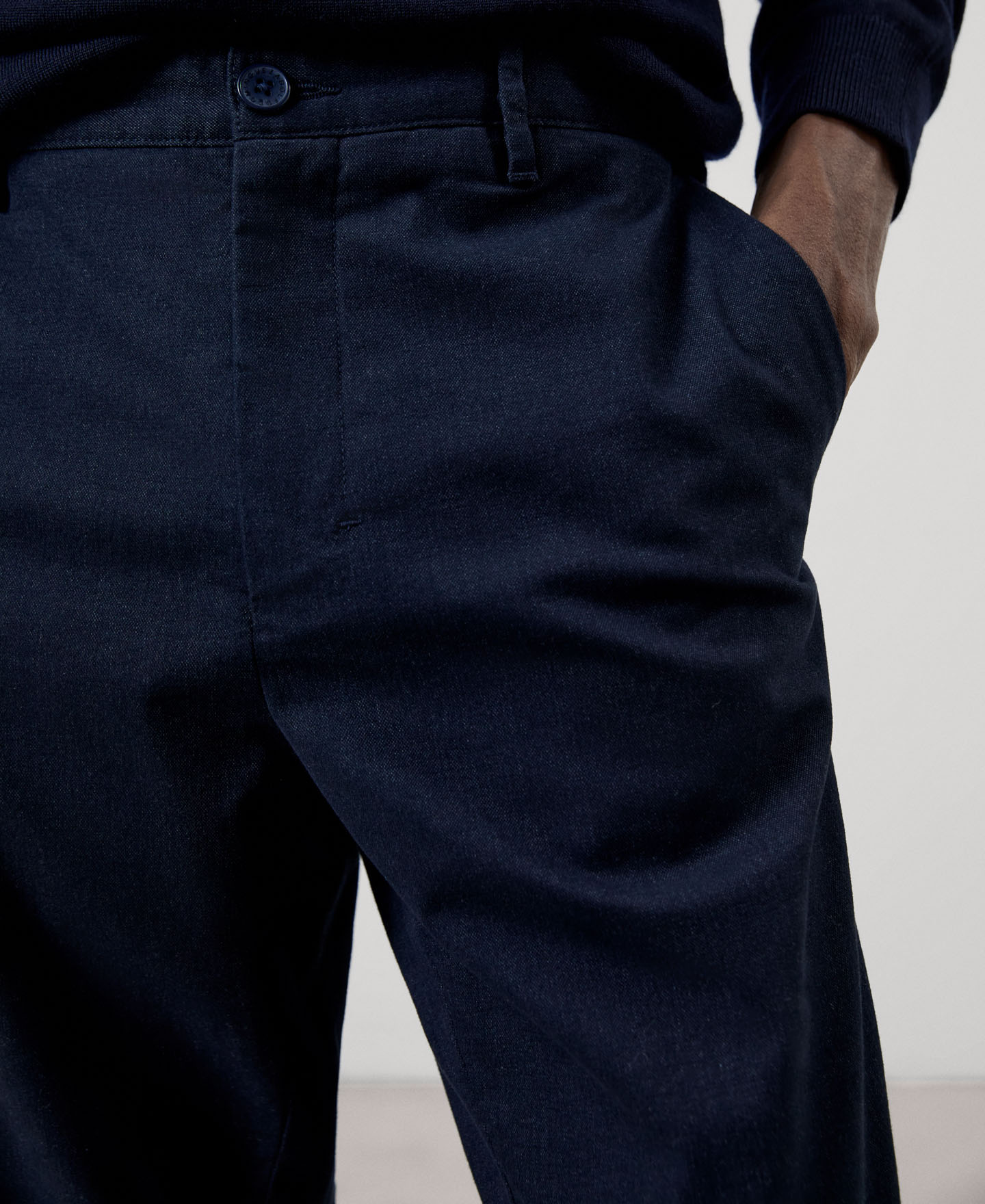 Pantalón chino regular fit image number 3