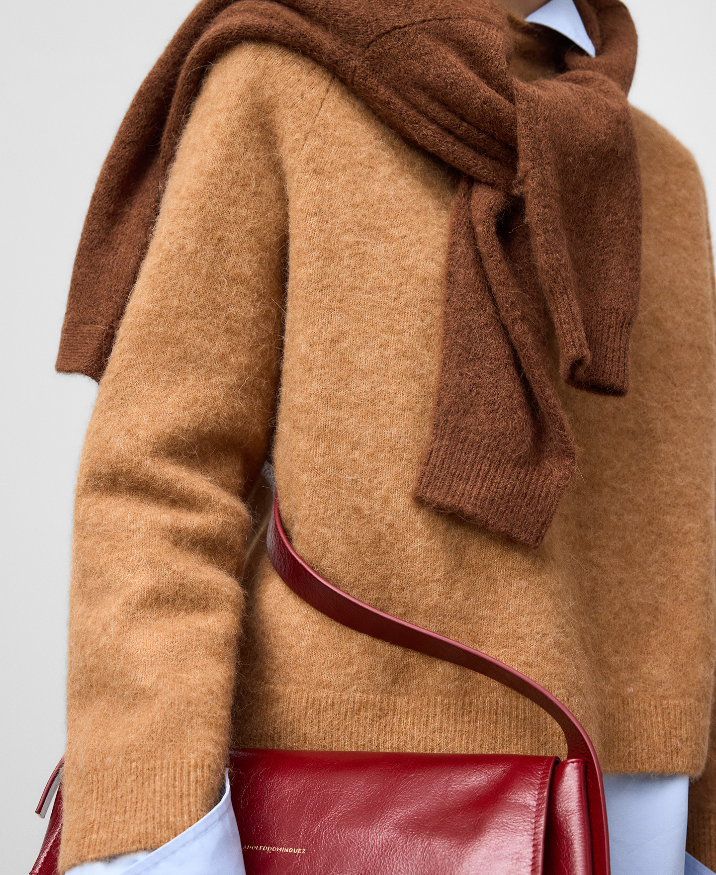 Perkins collar knit short sweater woman image number 5