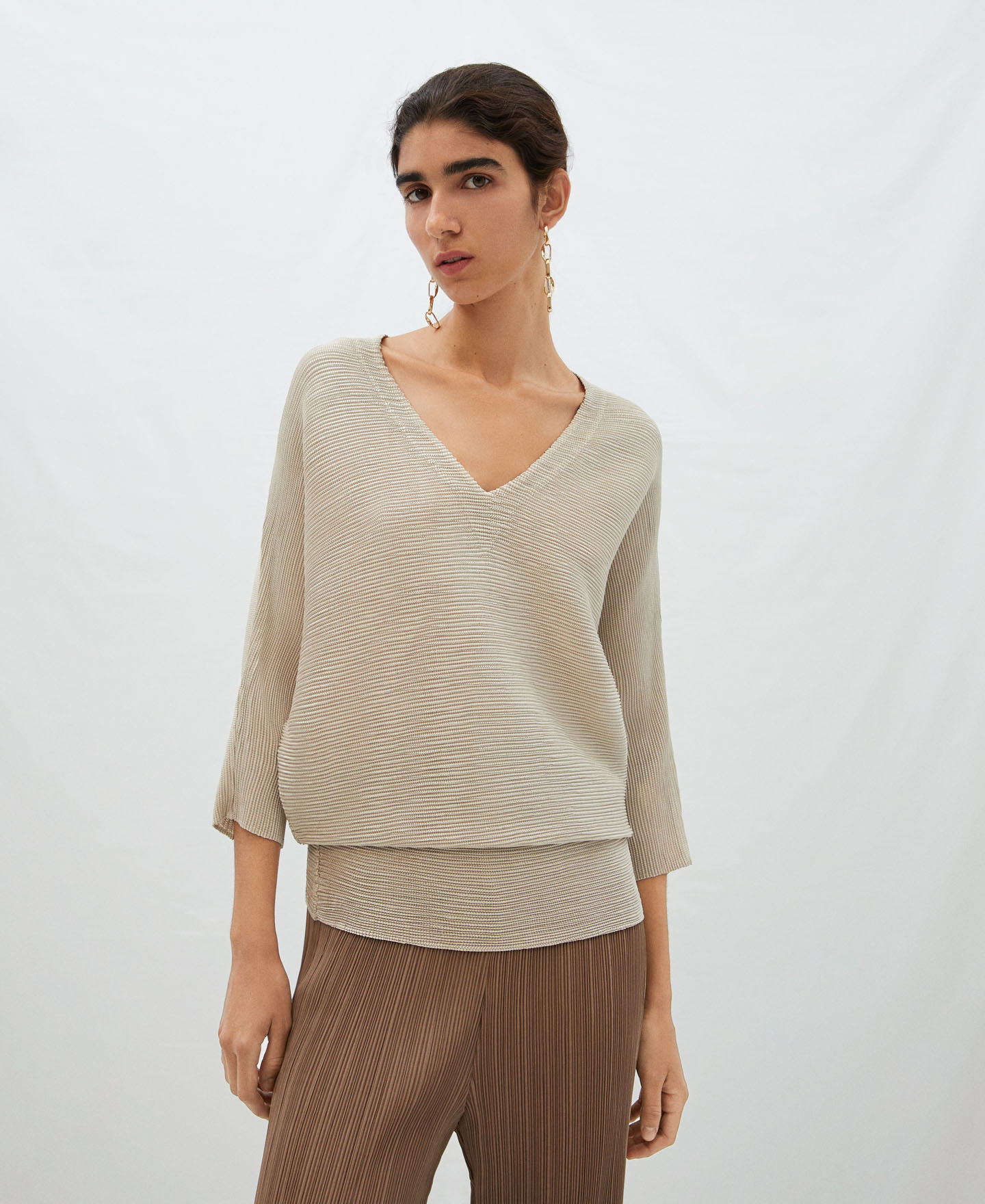 Jersey cuello pico en crinkle image number 0