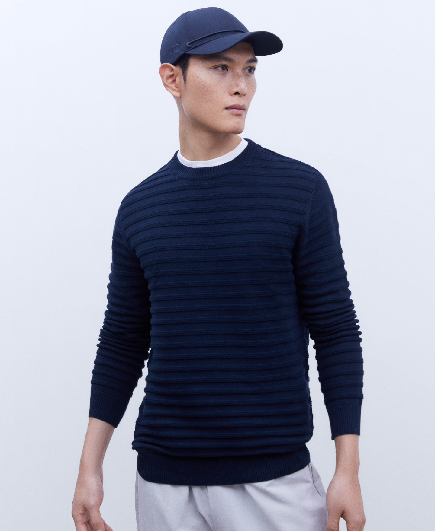 Striped structure crew neck sweater image number 0