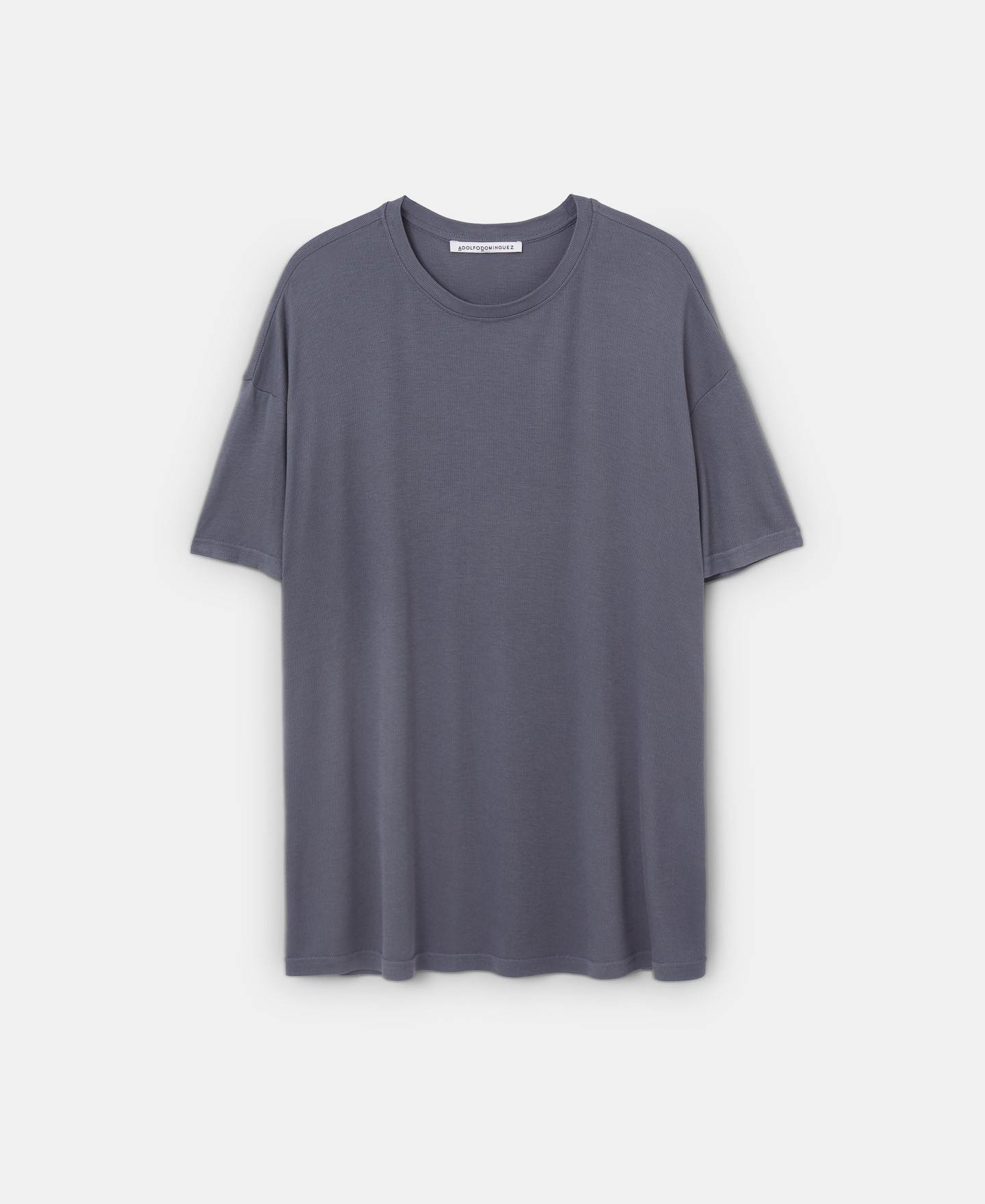 Camiseta oversized escote caja viscosa image number 4