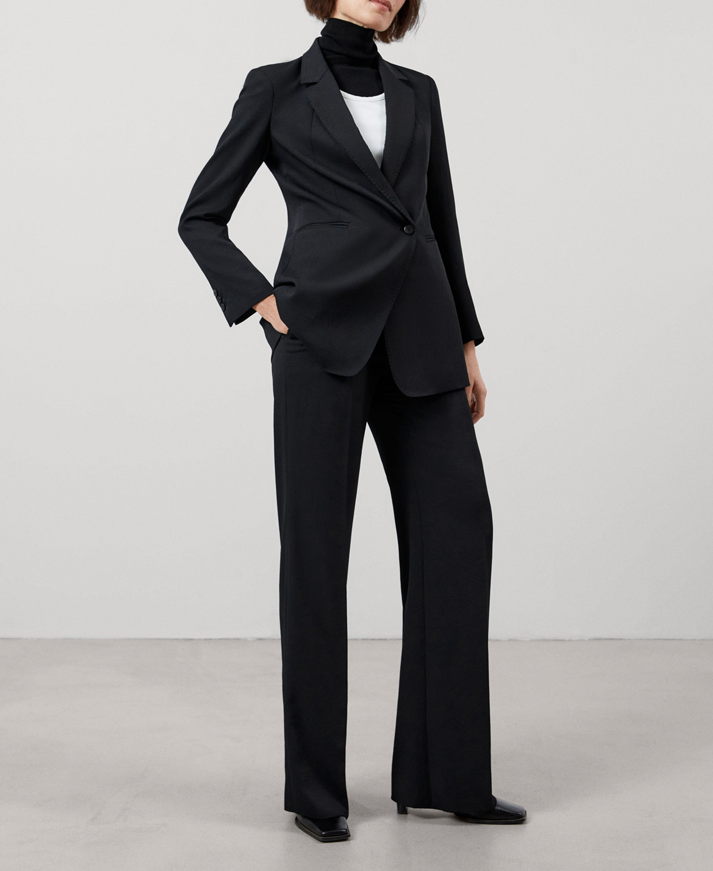 High-waisted palazzo trousers image number 1