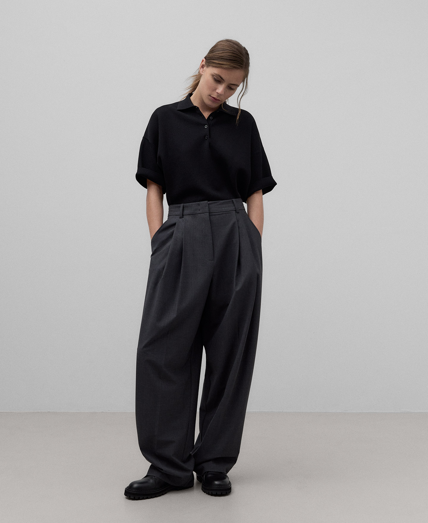 Bota militar piel mujer image number 3