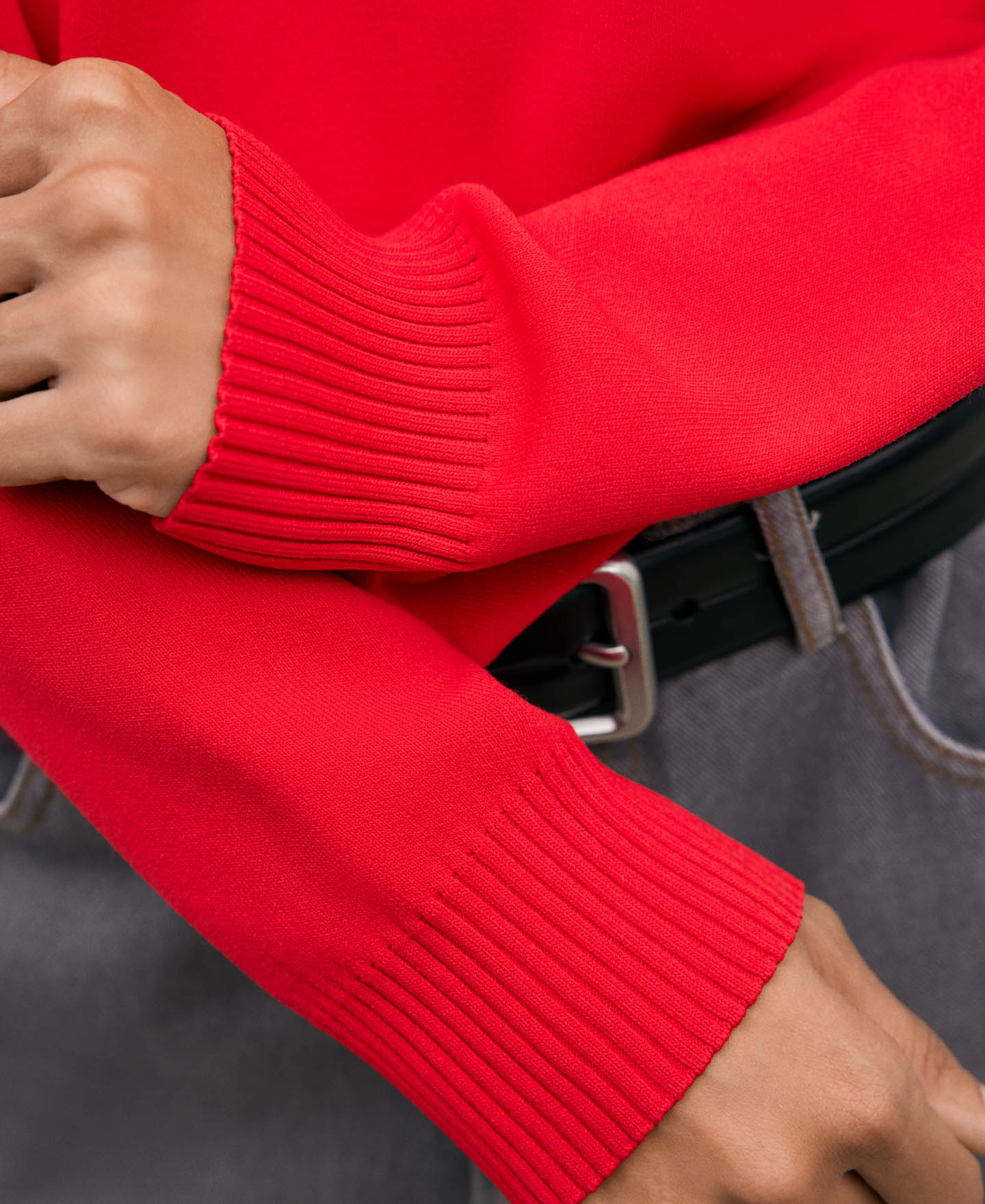 Jersey básico escote pico image number 3