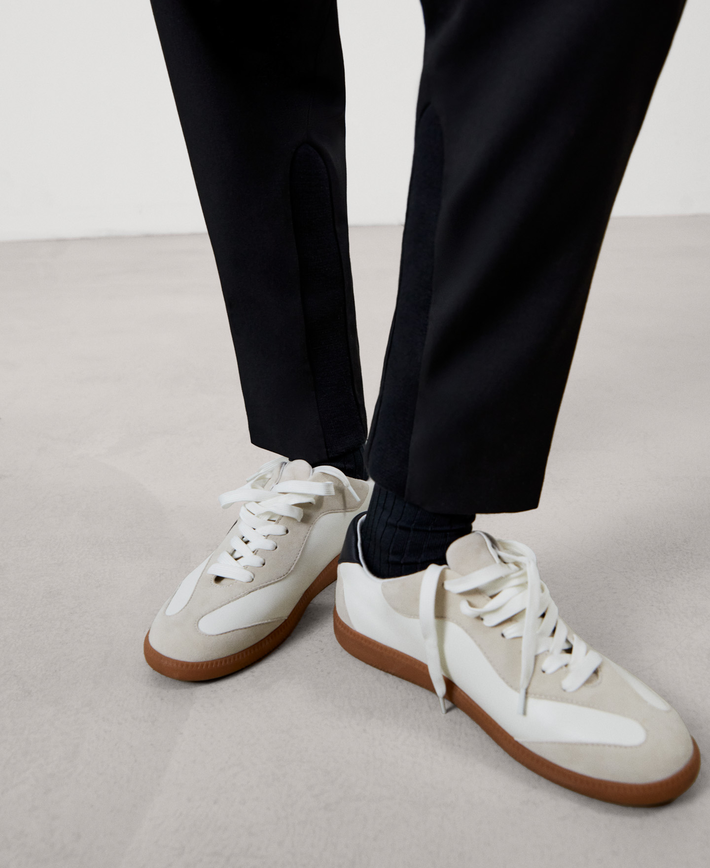 Asymmetric straight trousers image number 3