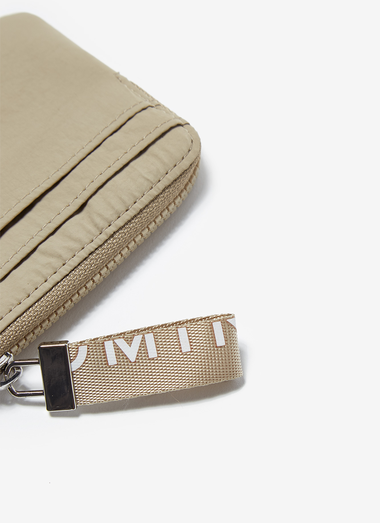Nylon coin holder with card slots image number 1