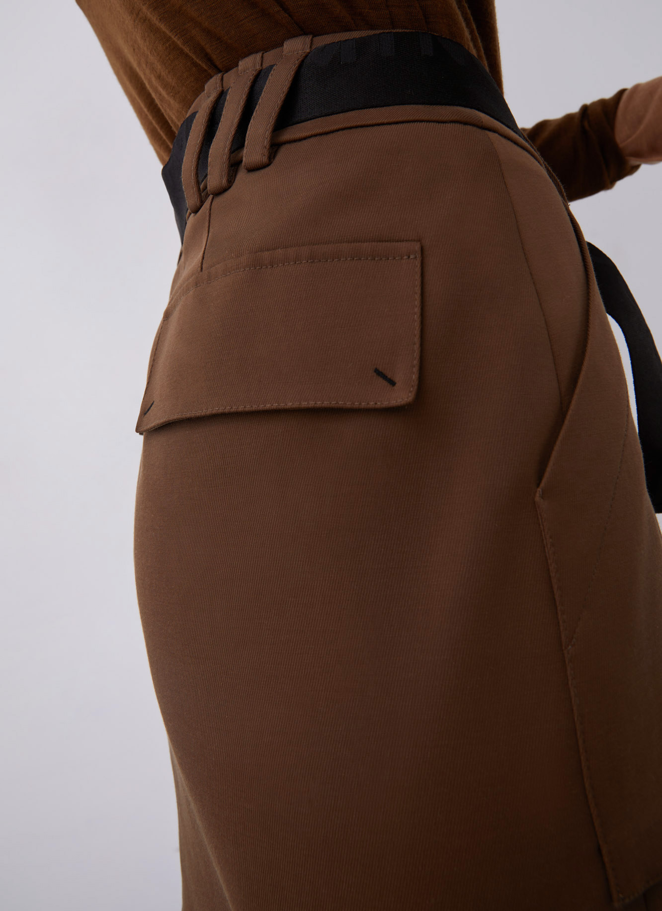 Mini skirt with patch pockets image number 2