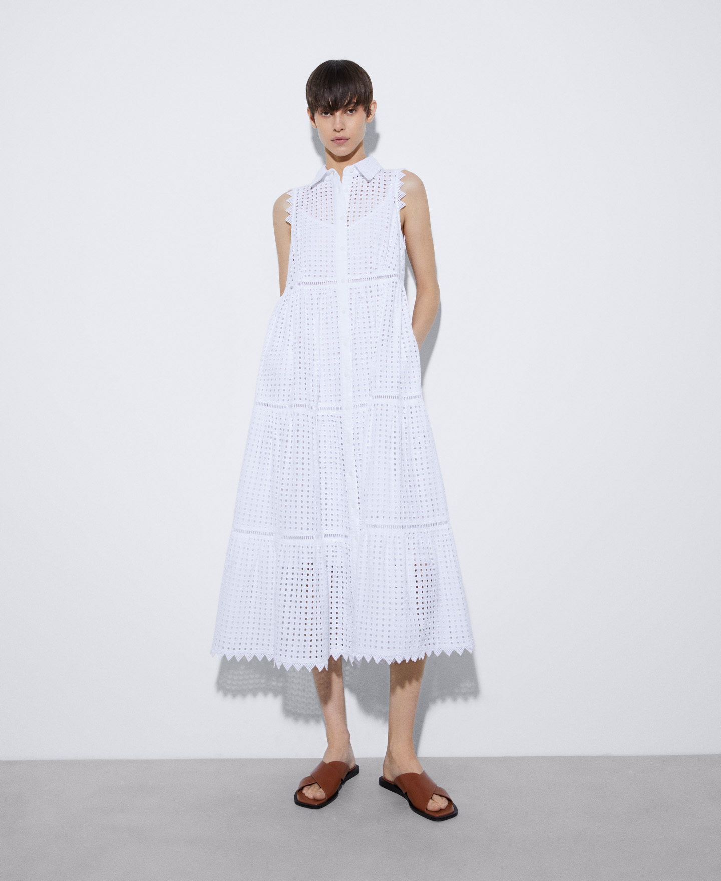 Long dress with shirt collar image number 1