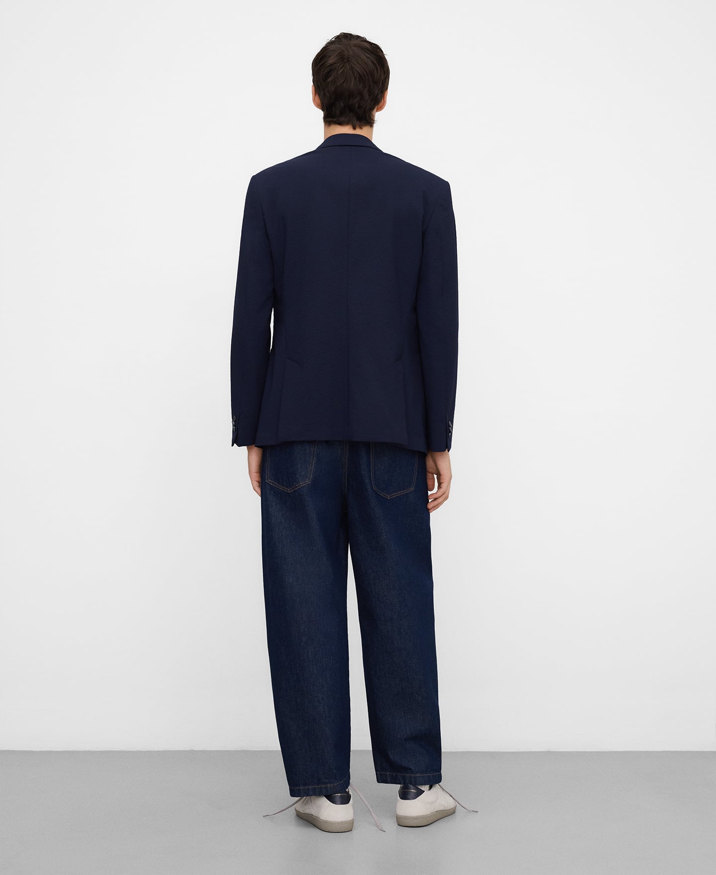 Seersucker tailored blazer image number 1