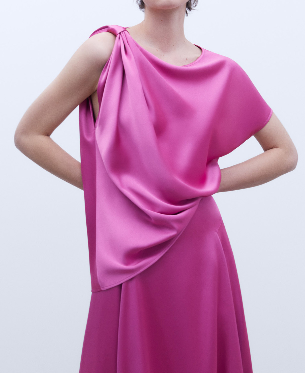 Asymmetric shirt image number 0