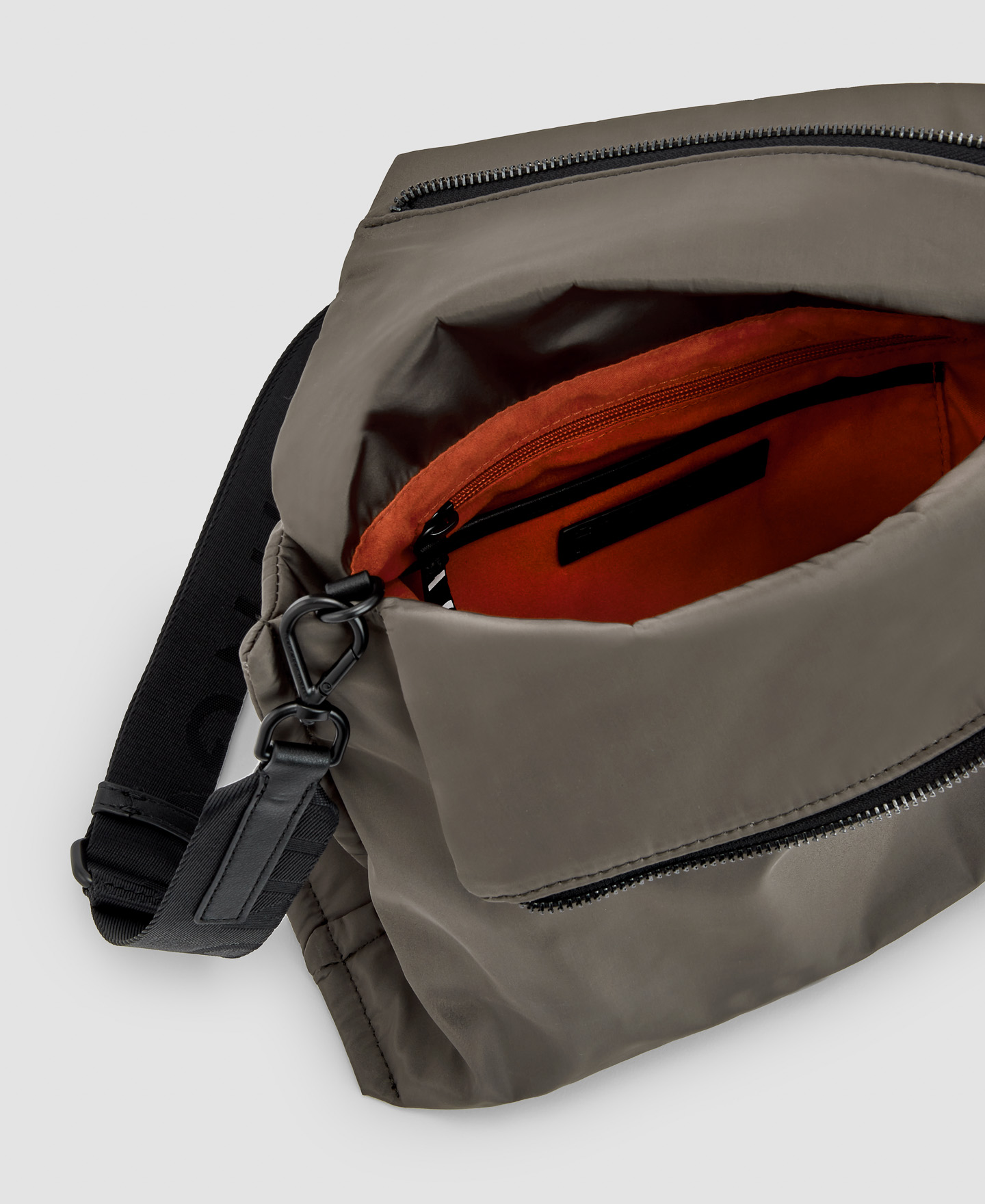 Medium shoulder bag image number 2