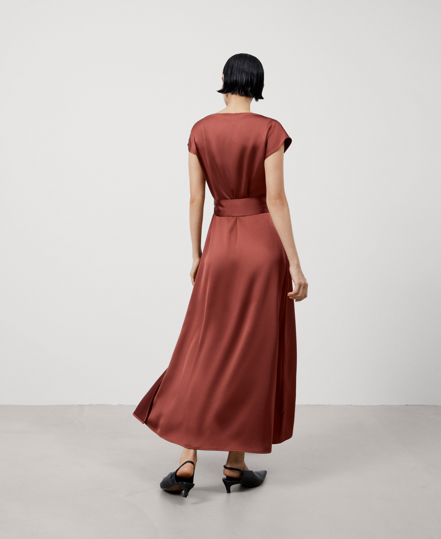 Recyled polyester draped dress image number 2