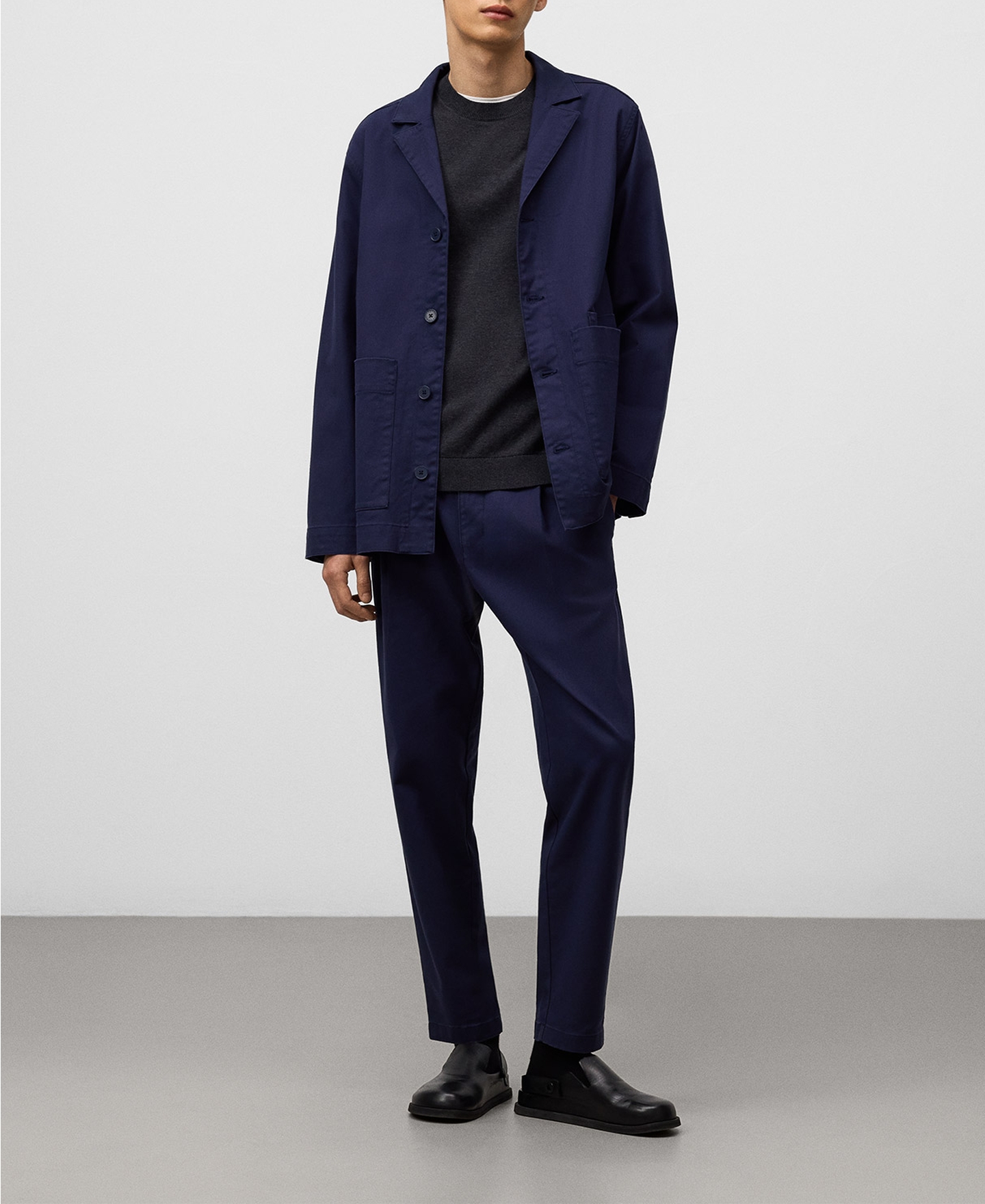 Regular fit crew collar sweater image number 1