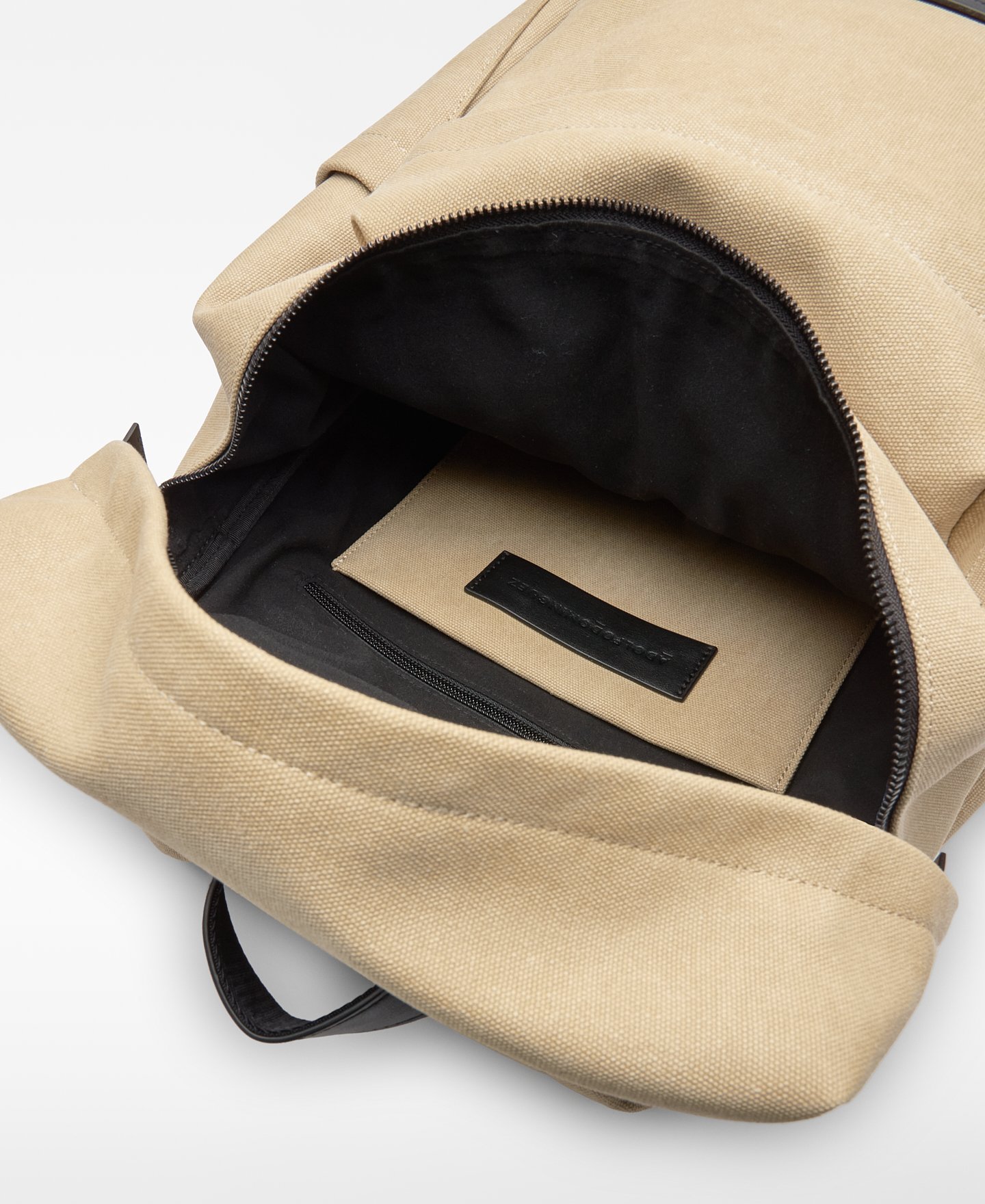 Mochila tejido maxi bolsillo image number 3