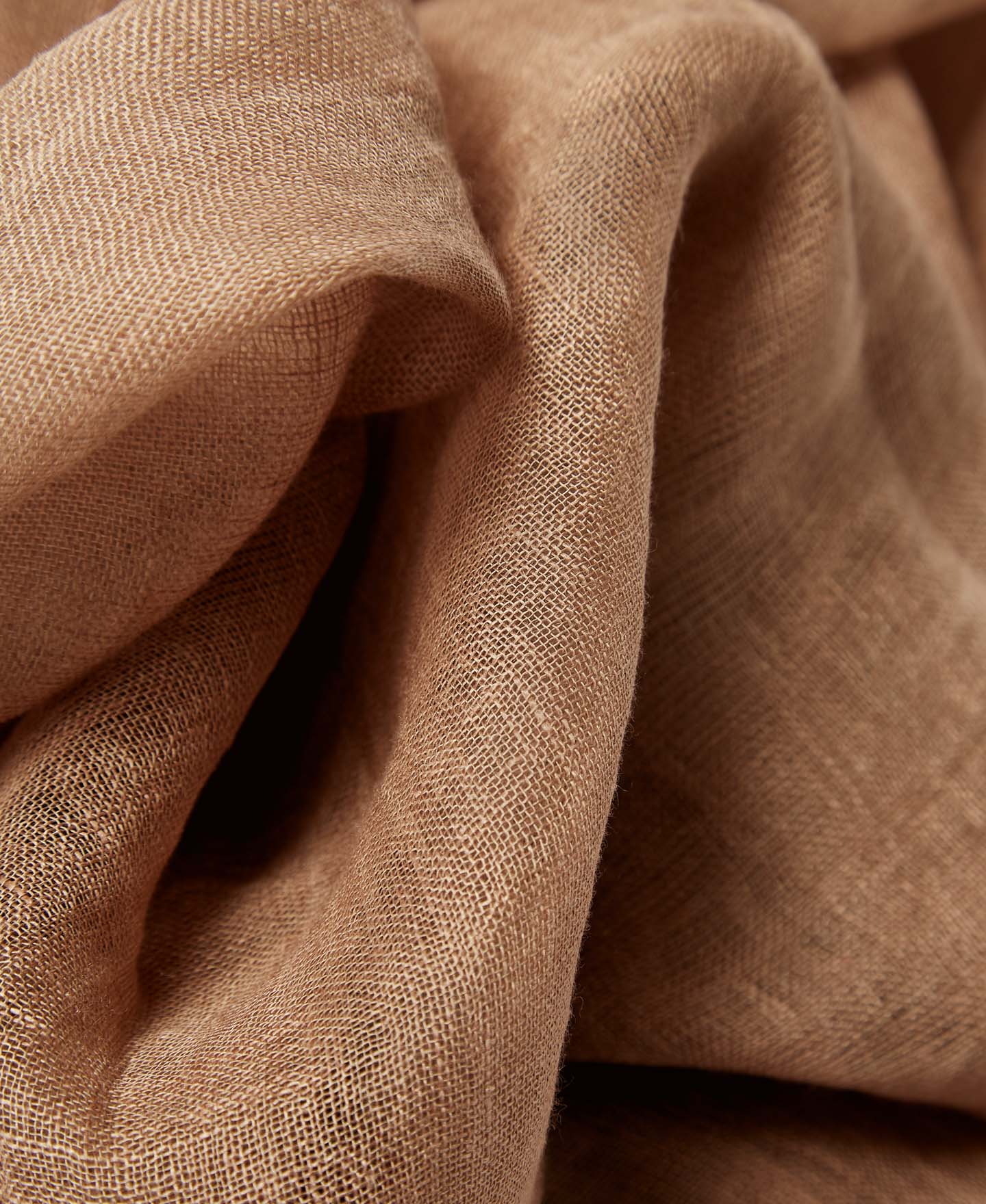 Plain linen foulard image number 3