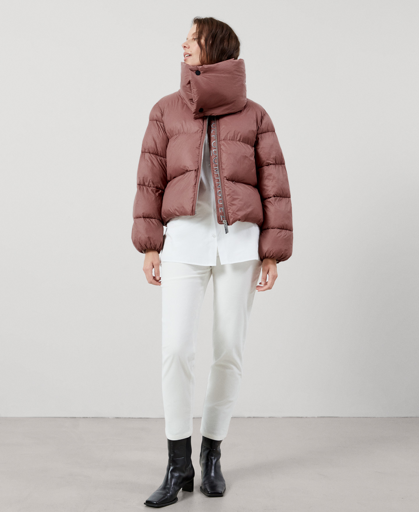Nylon padded short jacket image number 1