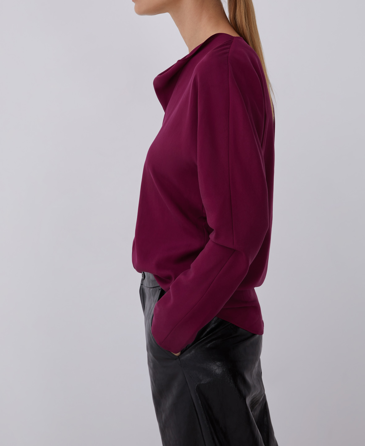 Lyocell blouse with cascade neckline image number 3