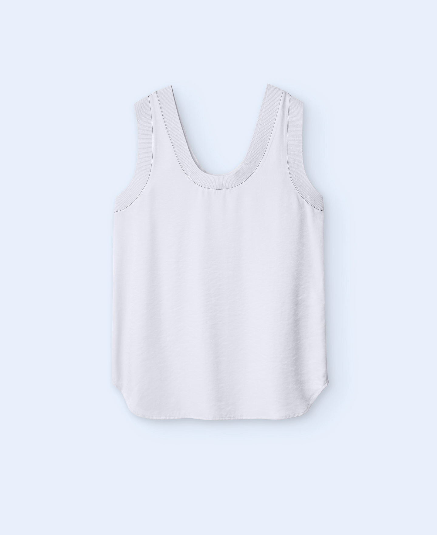 Round collar t-shirt image number 4