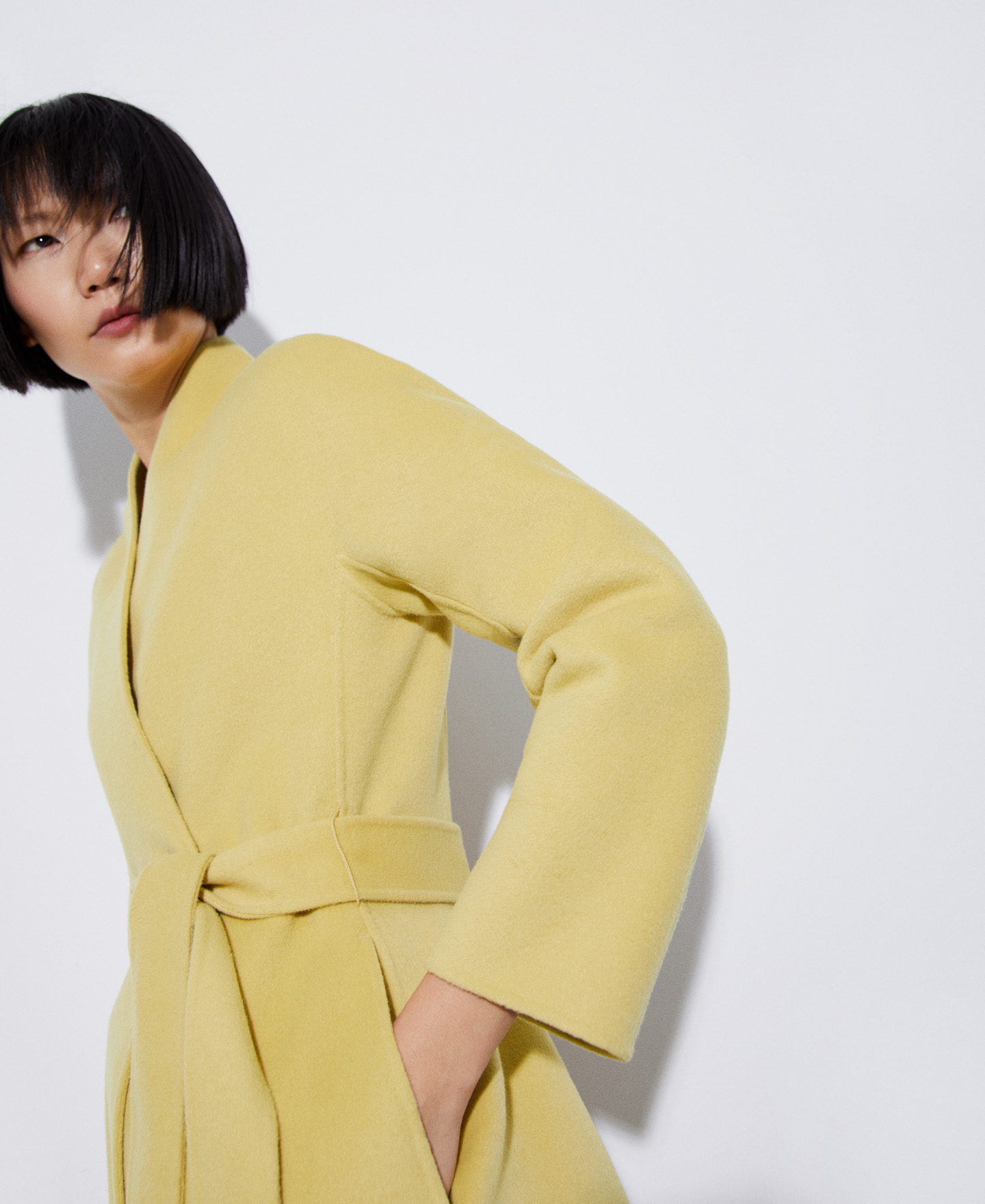 Double face wool V-neckline coat image number 3