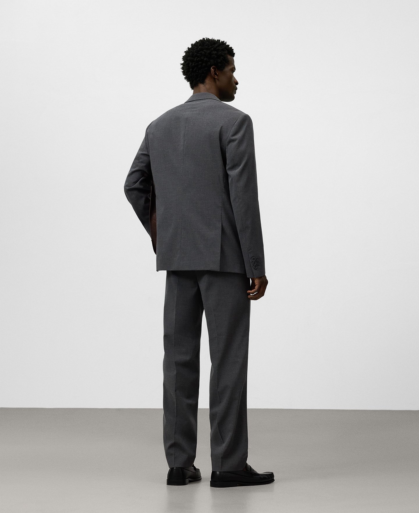 Pantalón sastre regular fit hombre image number 2