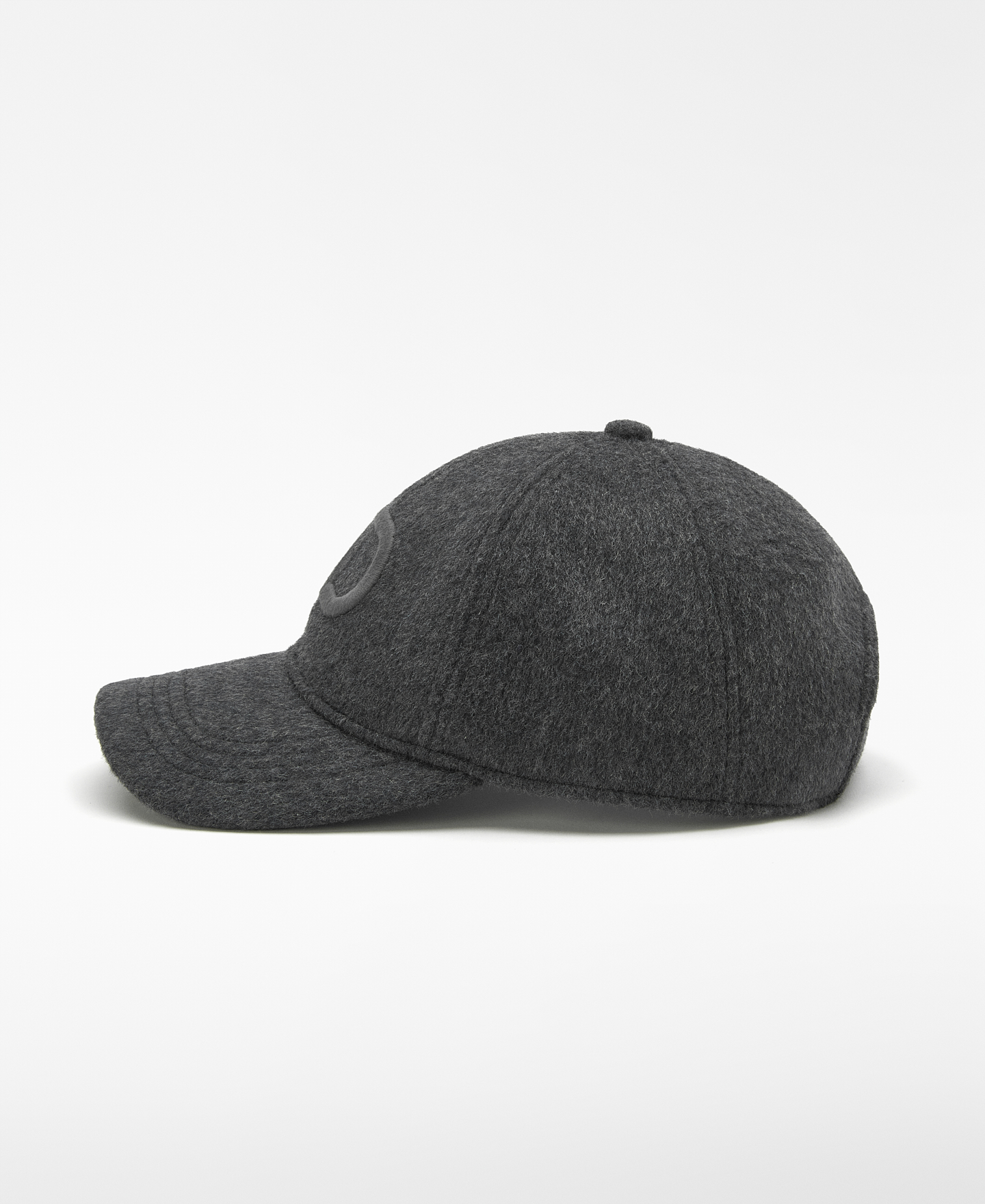 Gorra logo bordado con lana image number 1