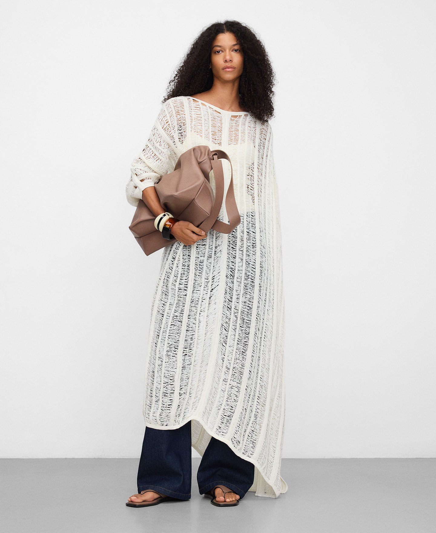 Doce leather maxi bag image number 7