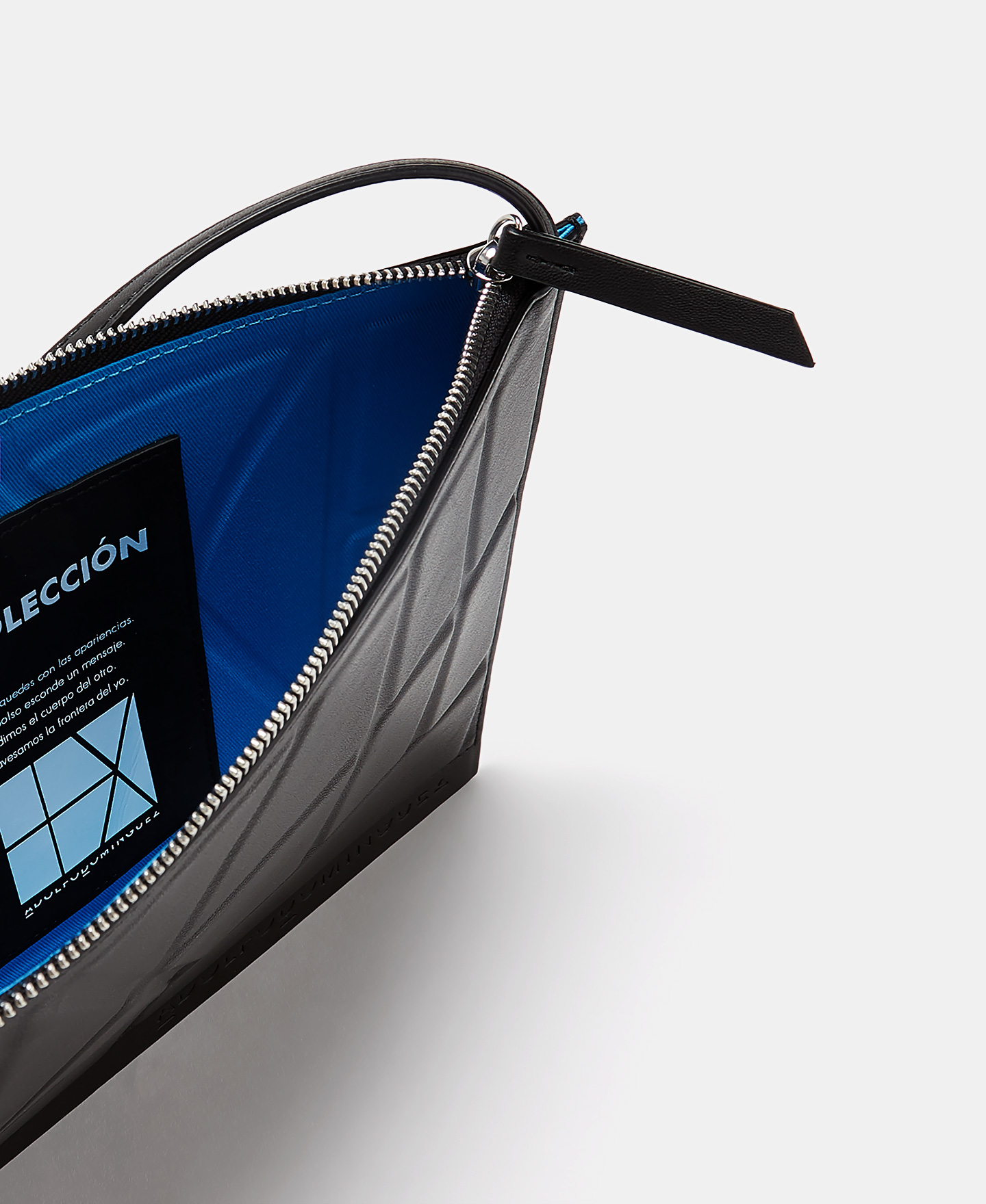 Flat crossbody bag with geometric lines image number 2