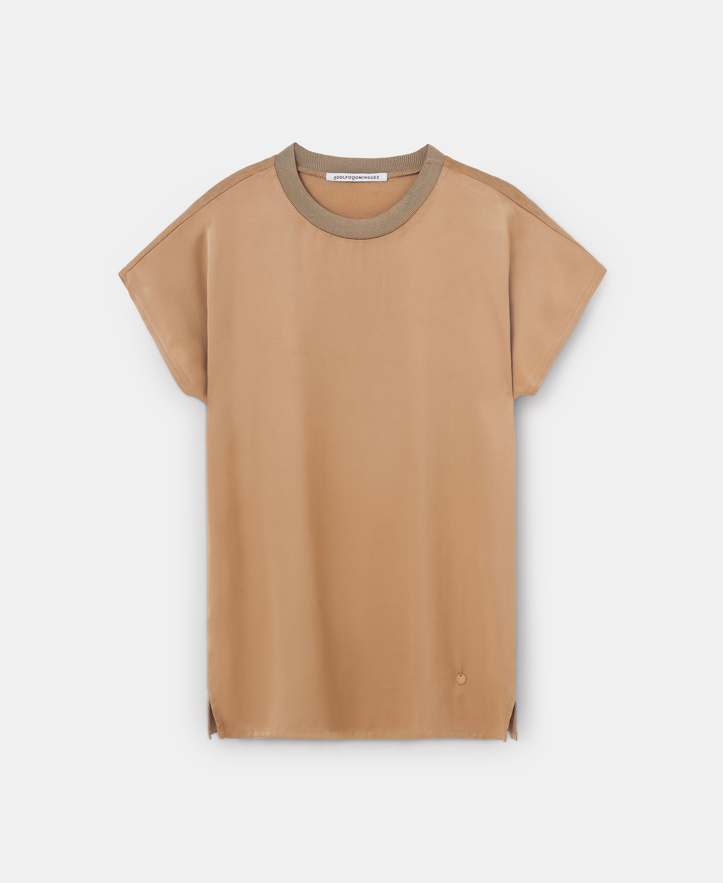 Camiseta cuello Perkins en viscosa image number 4