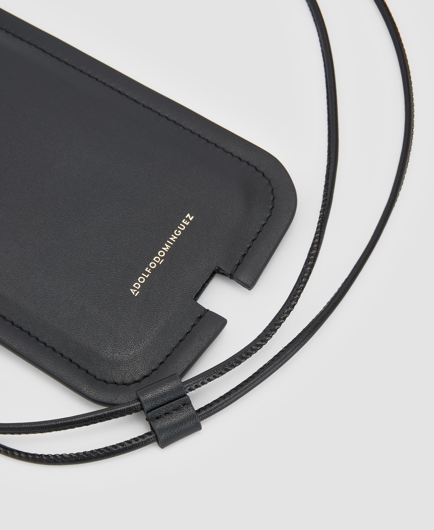 Vachetta leather mobile phone holder image number 1