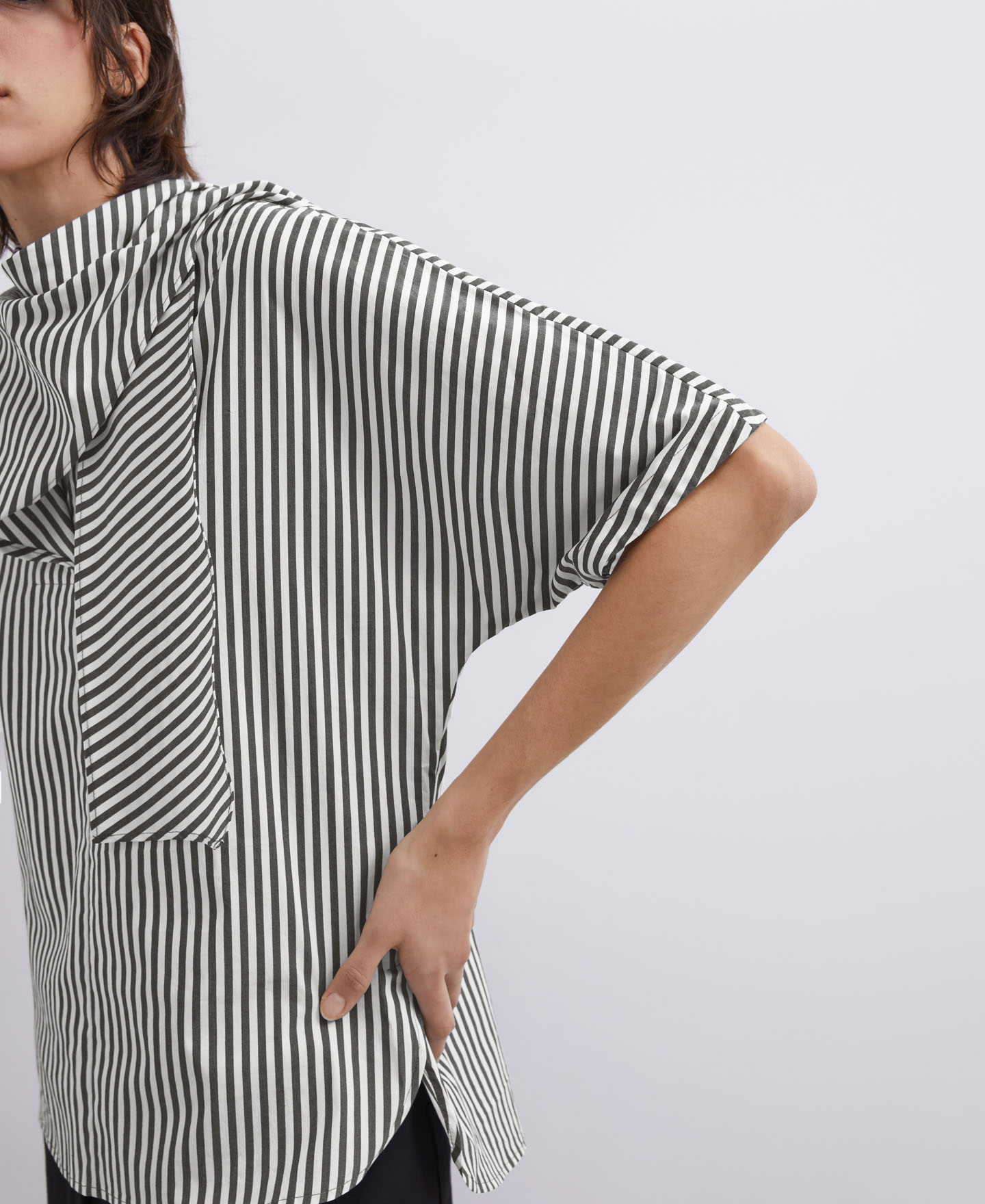 Cotton shirt with collar detail image number 2