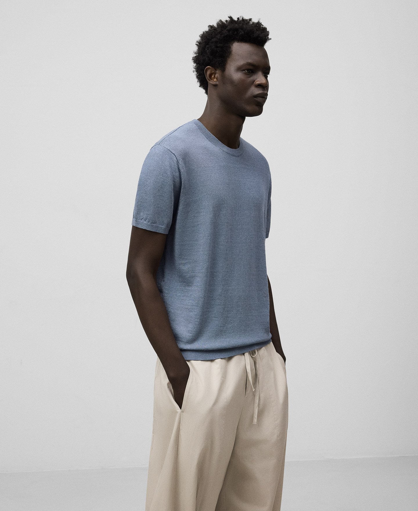 Linen blend knit T-shirt man image number 0