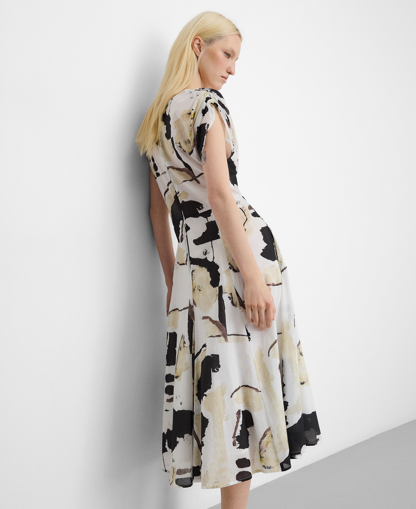 Gathered printed cotton dress image number 2