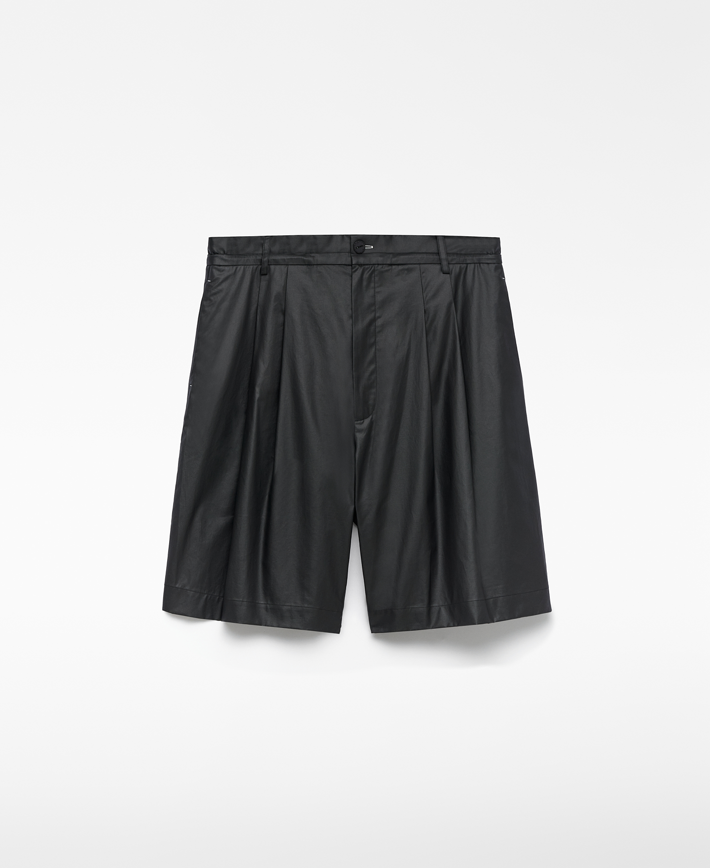 Relaxed fit black Bermuda shorts man image number 4