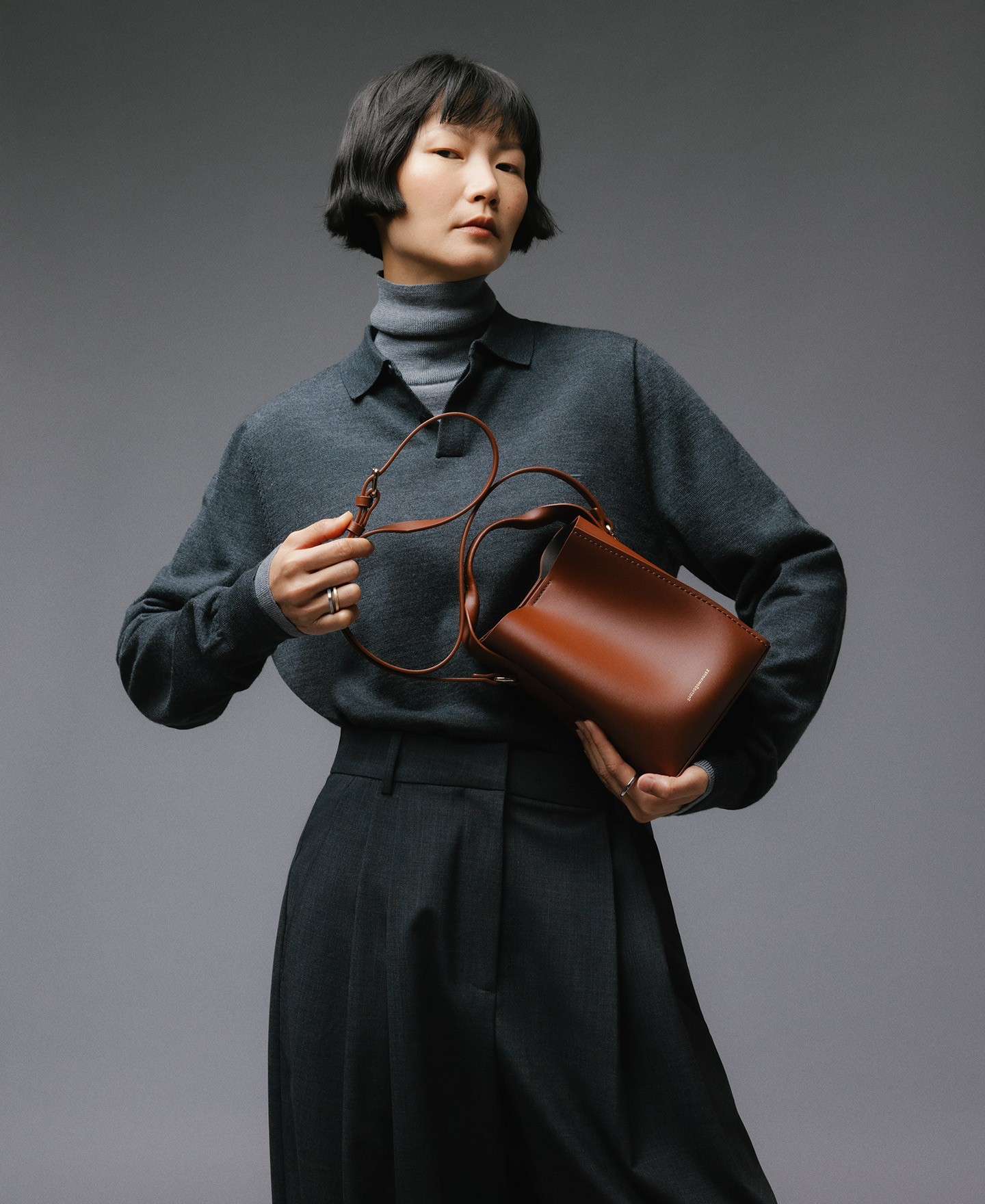 Responsible leather Mica hobo bag woman image number 4