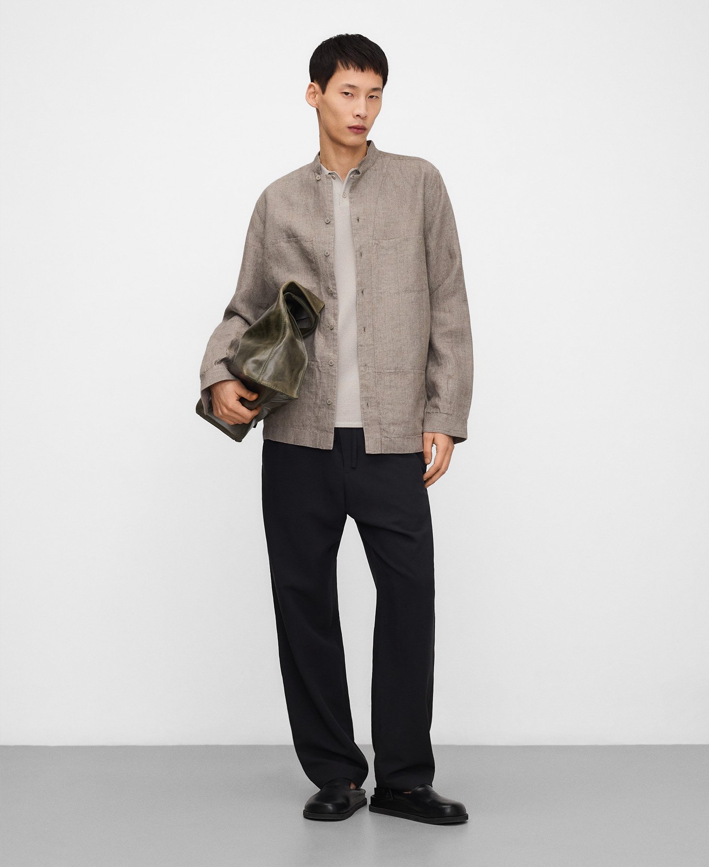 Regular fit structured knit polo shirt image number 1