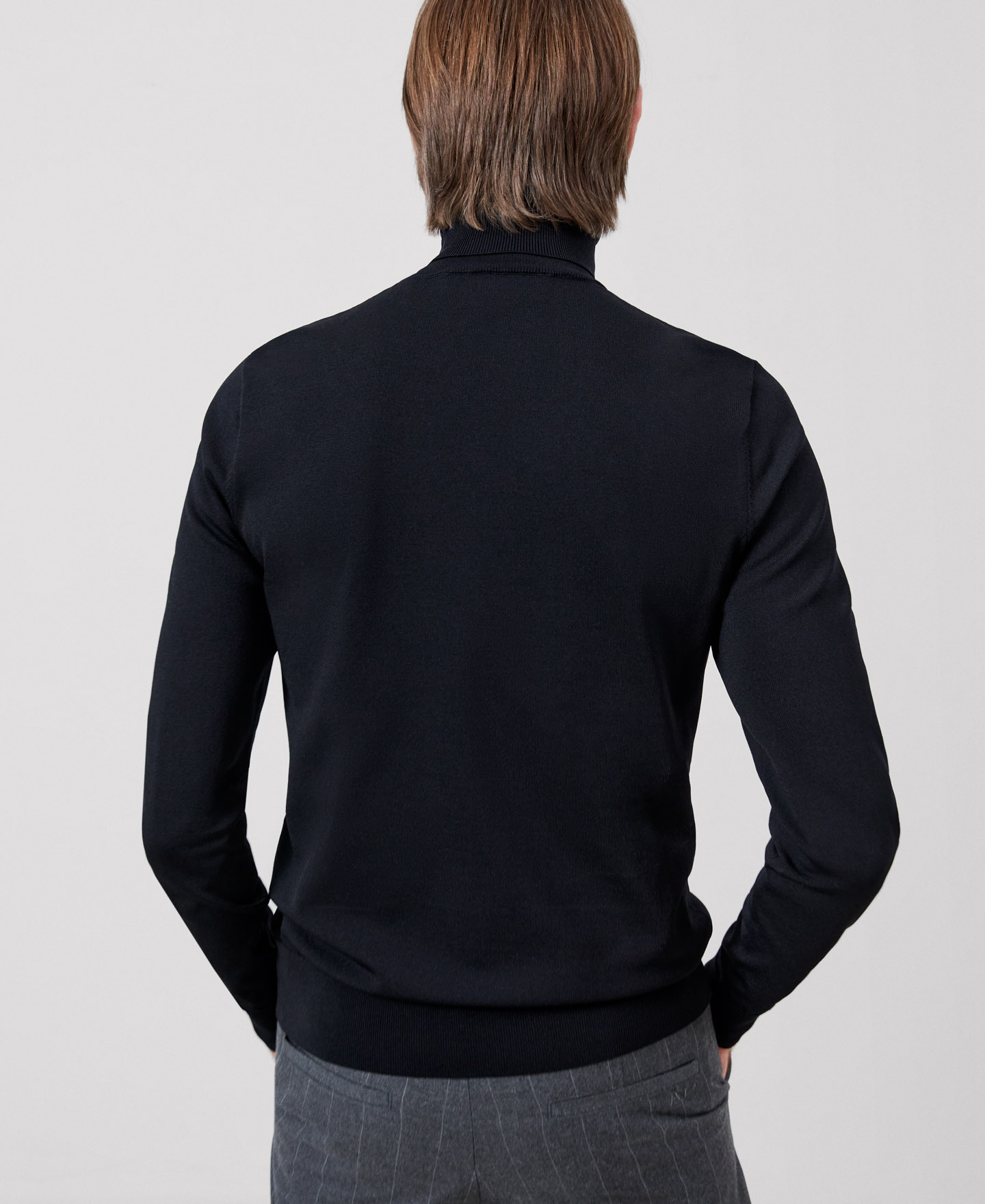 Knitted turtleneck sweater image number 2