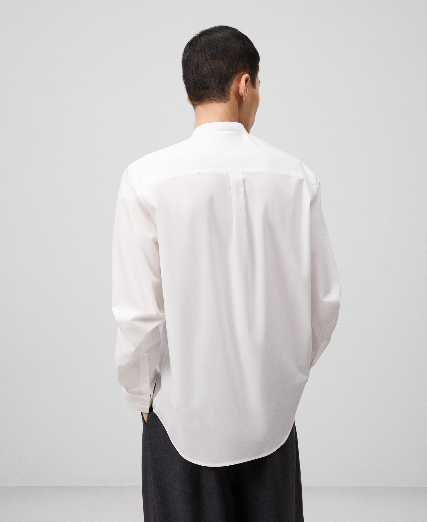 Camisa regular fit cuello mao hombre image number 2