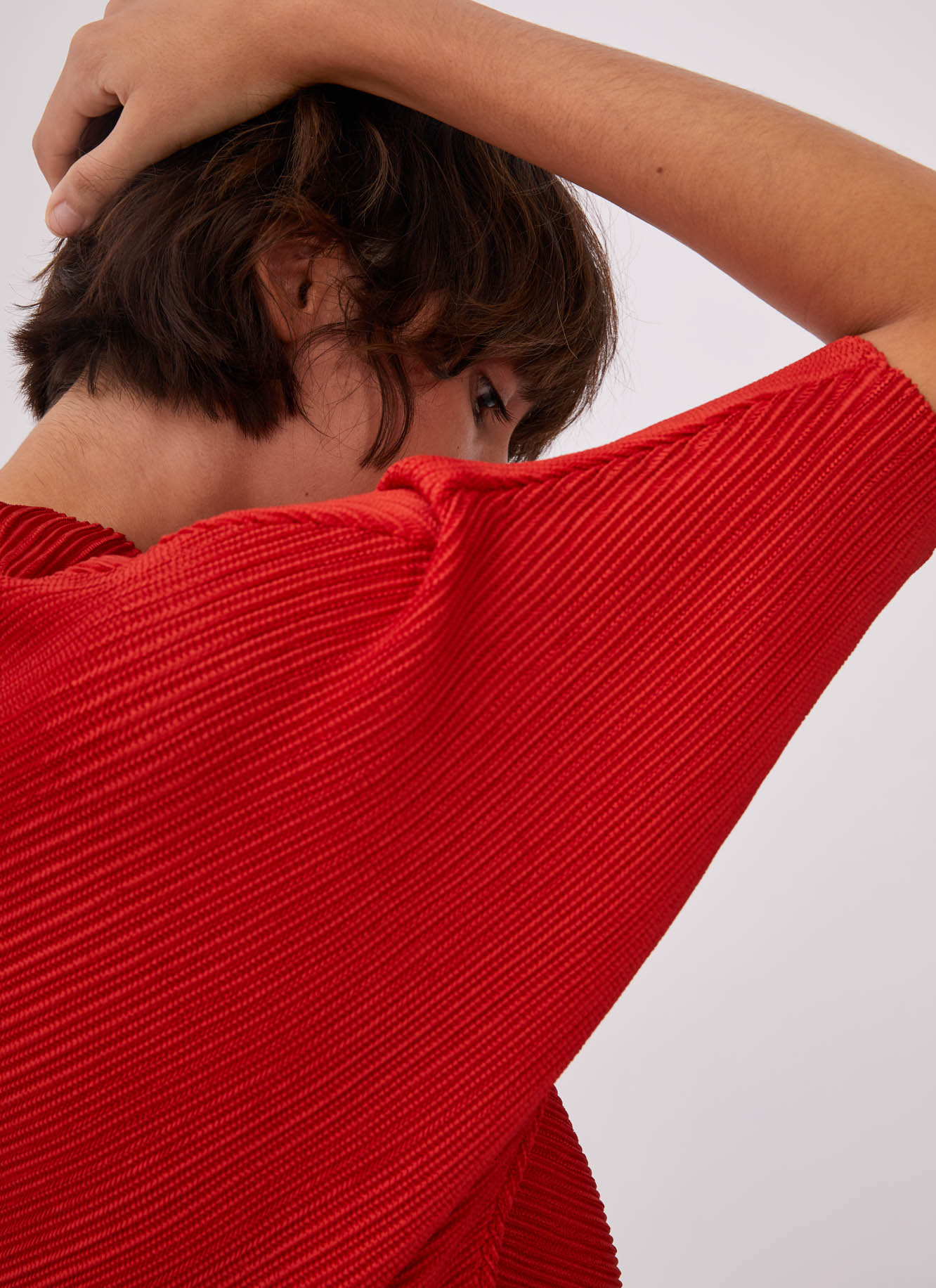 Crinkle sweatshirt with v-neckline image number 2