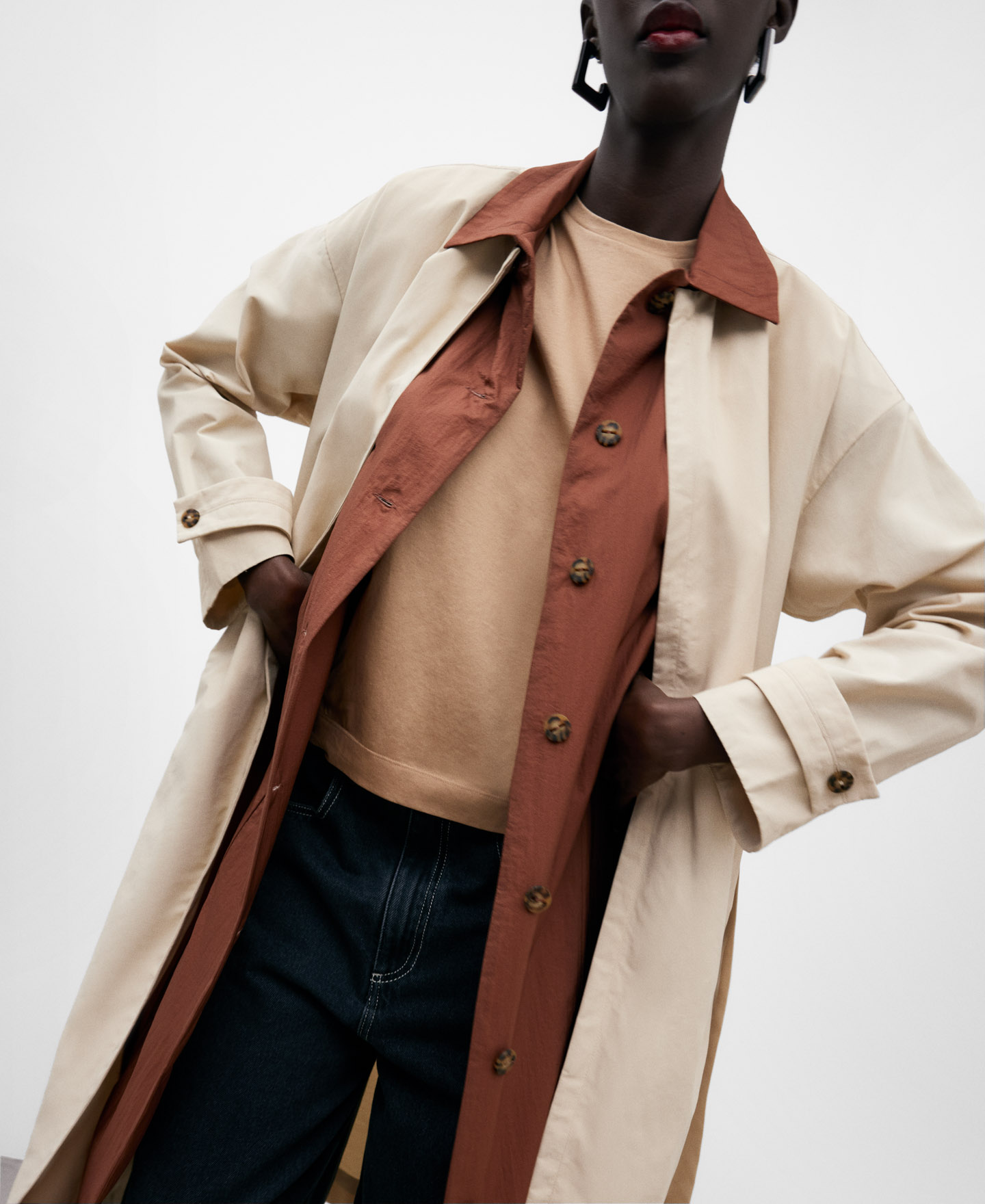 Gabardina larga doble tejido mujer image number 0