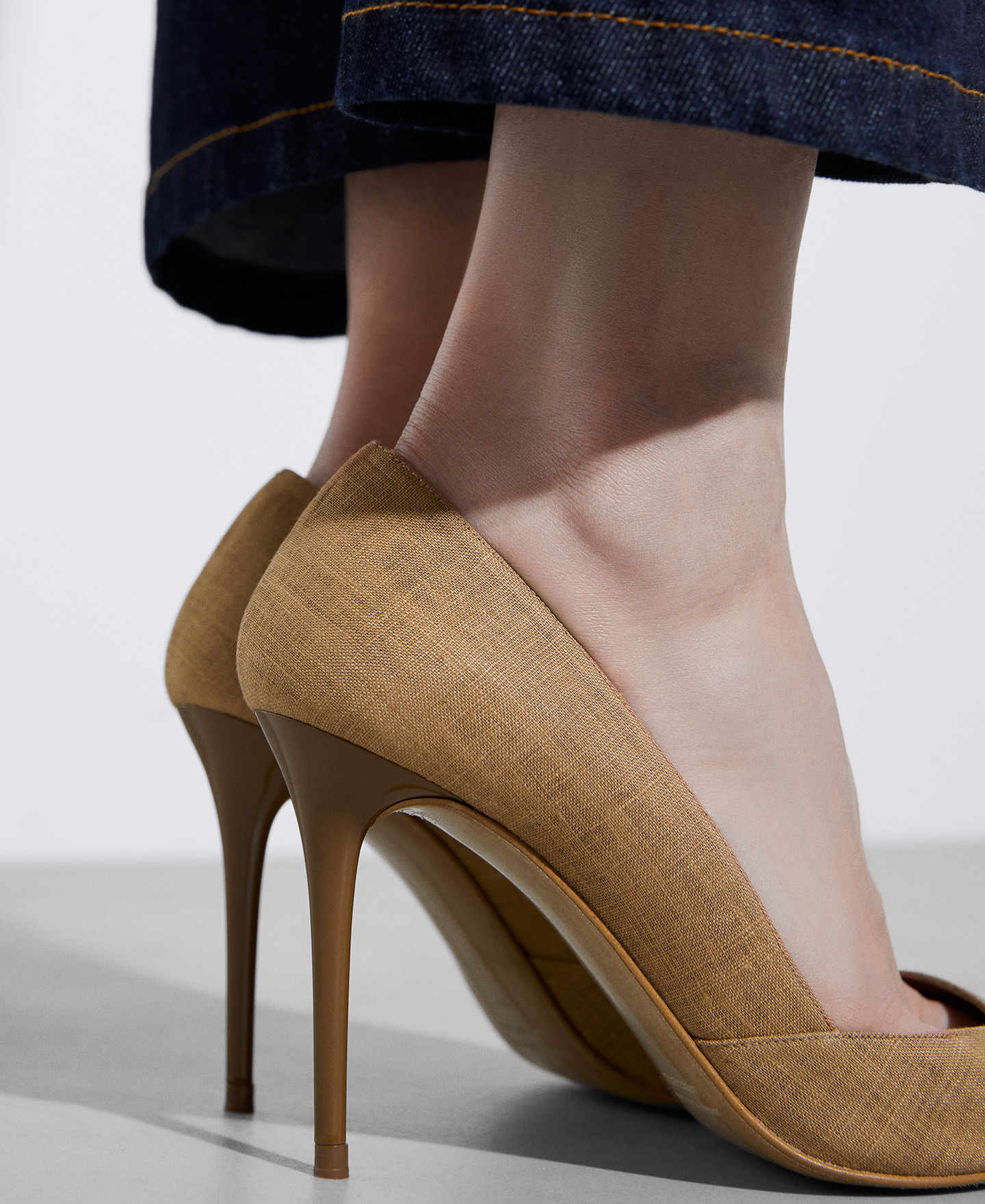 Heeled shoes made in Spain image number 3