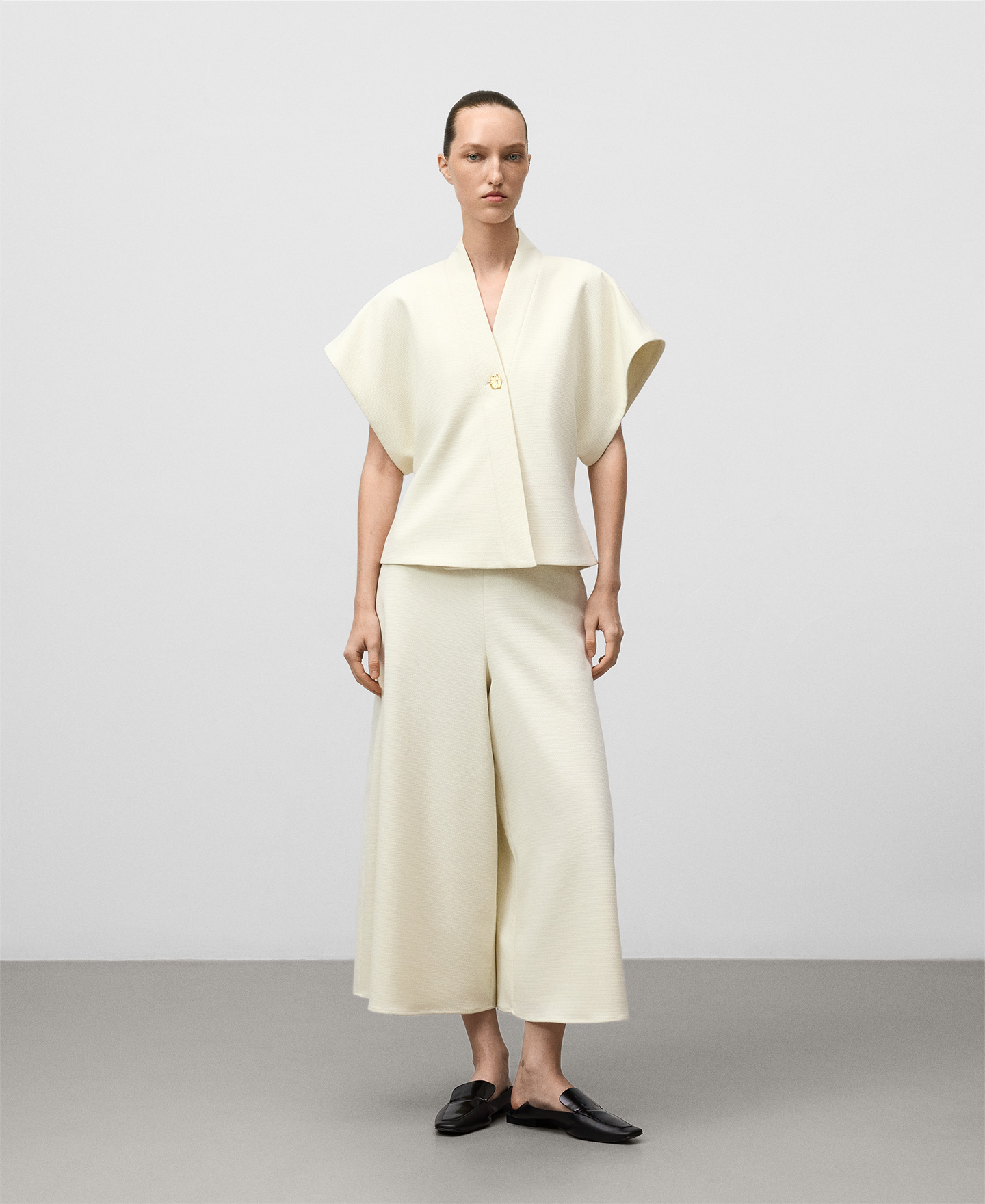 Textured culotte trousers image number 1
