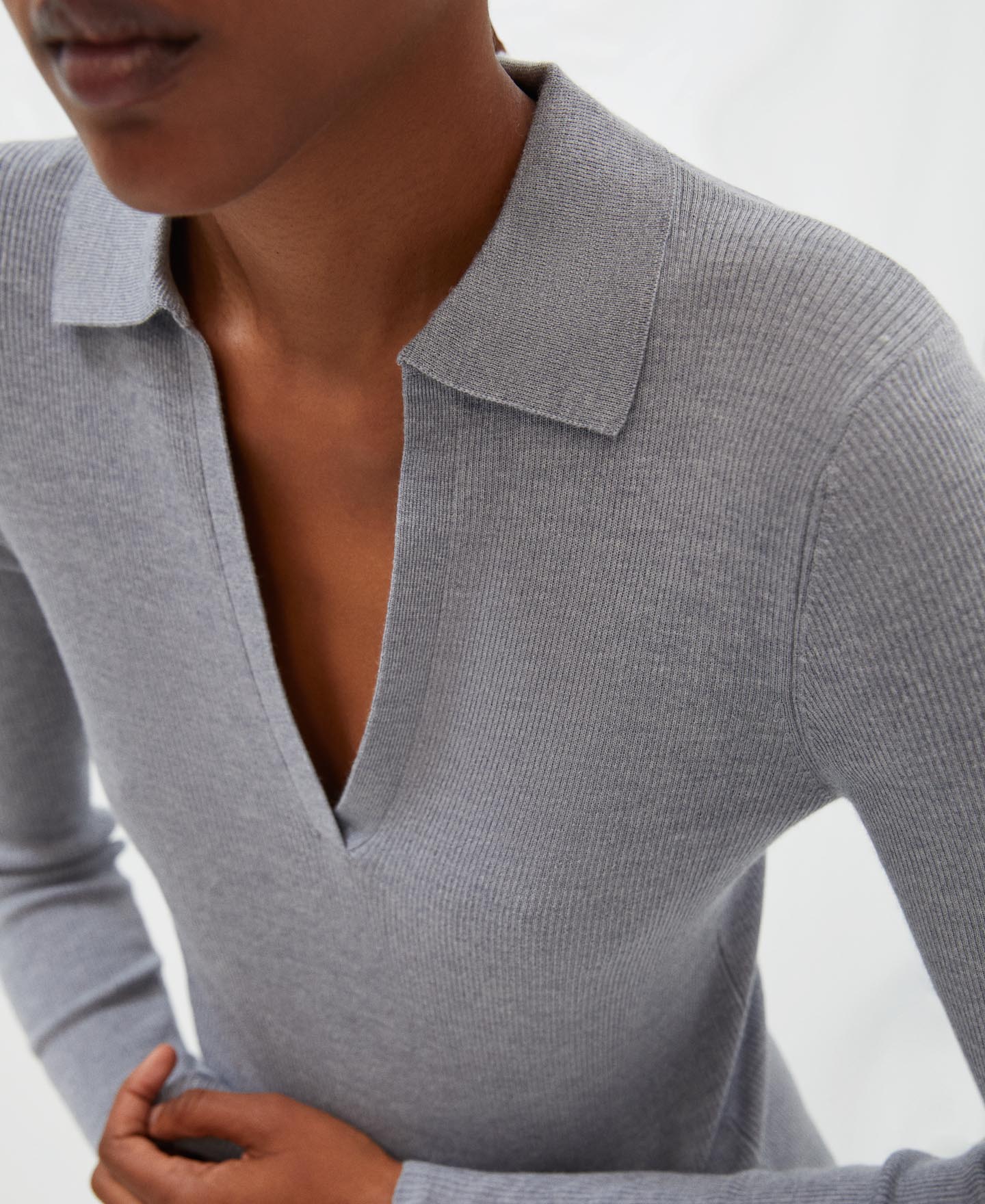 Merino wool ribbed sweater image number 3