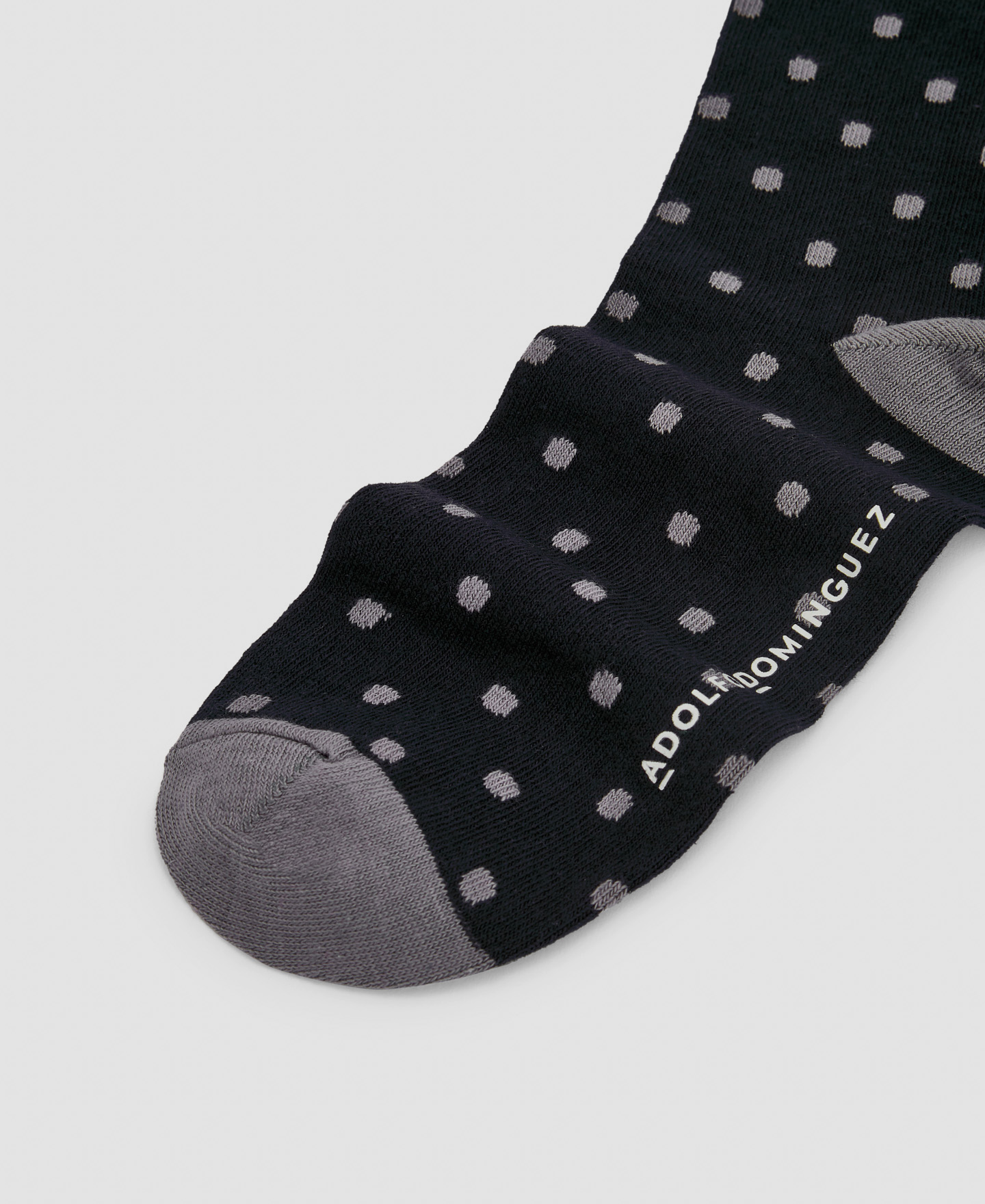 Plain cotton socks image number 1
