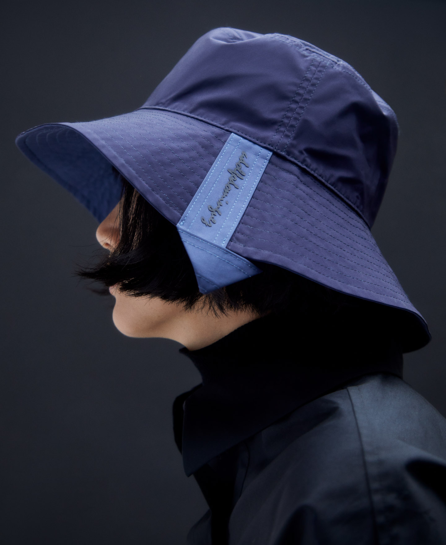 Maxi sombrero pescador reversible image number 3